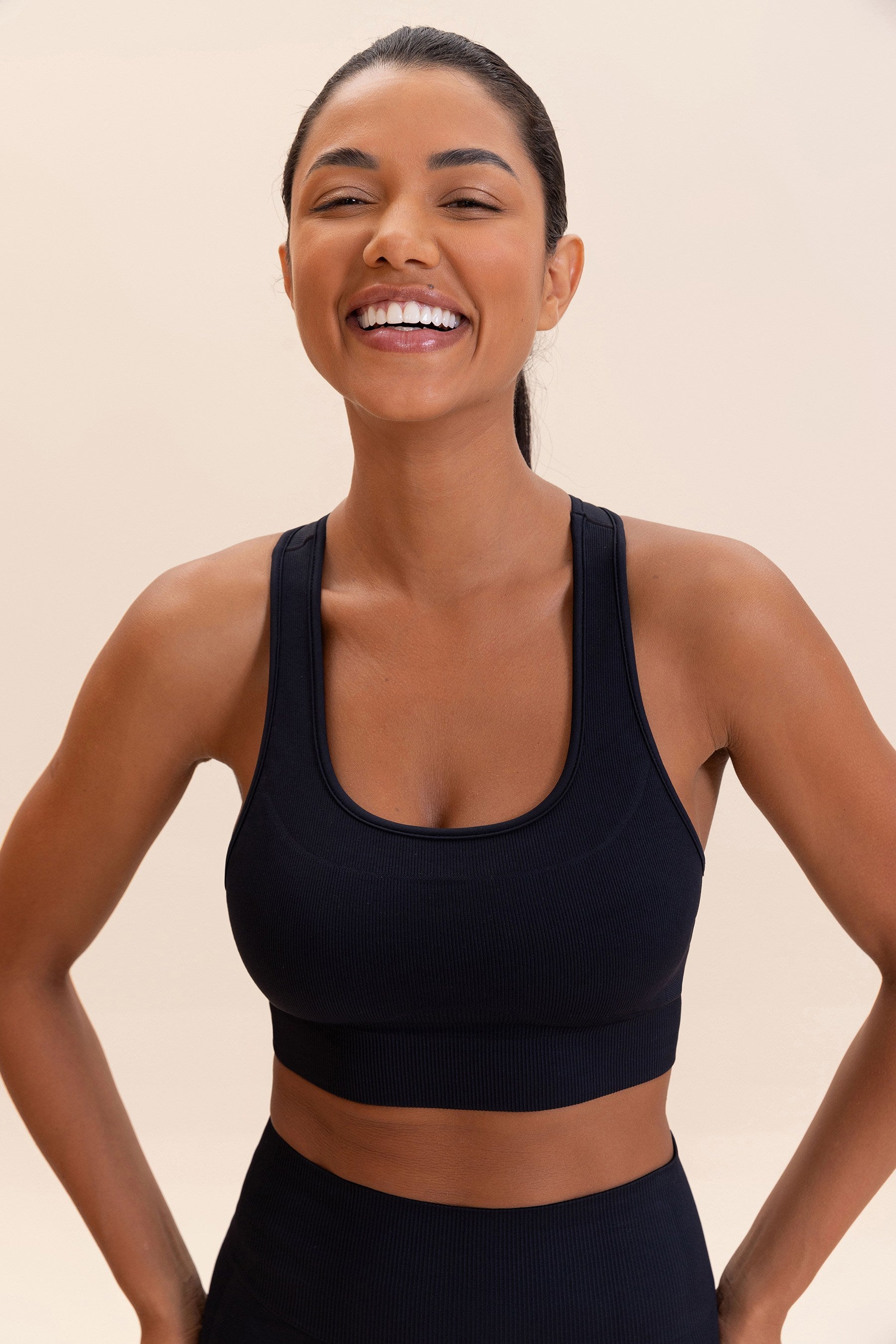 Seamless Sports Bra for Women - High Support Workout Top for Running, Yoga & Gym - Comfortable & Breathable Activewear