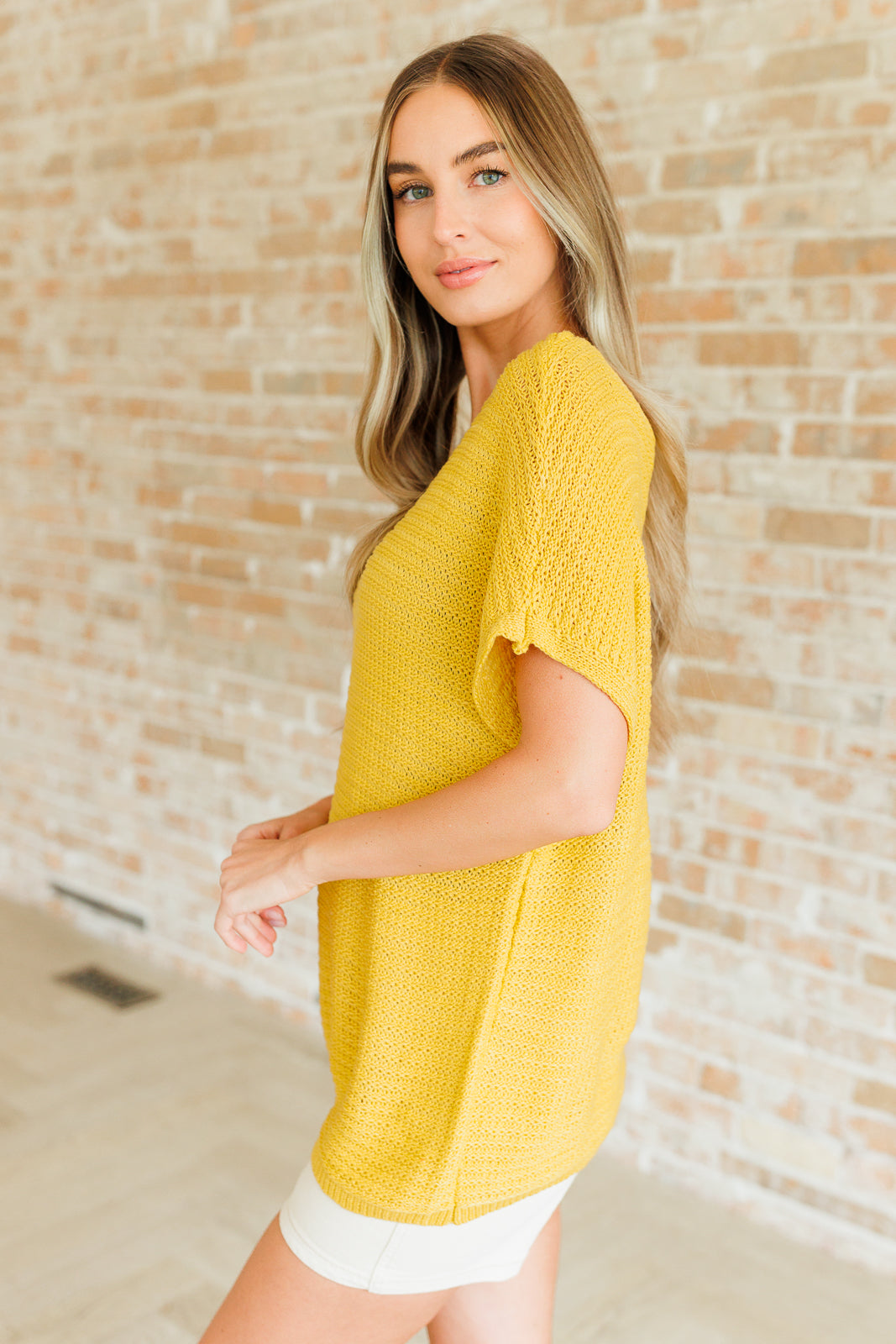 Guess Women's Knit Top - Soft & Comfortable Crewneck Sweater for Casual Wear, Office & Fall Outfits | Trendy & Stylish Pullover for Everyday Fashion