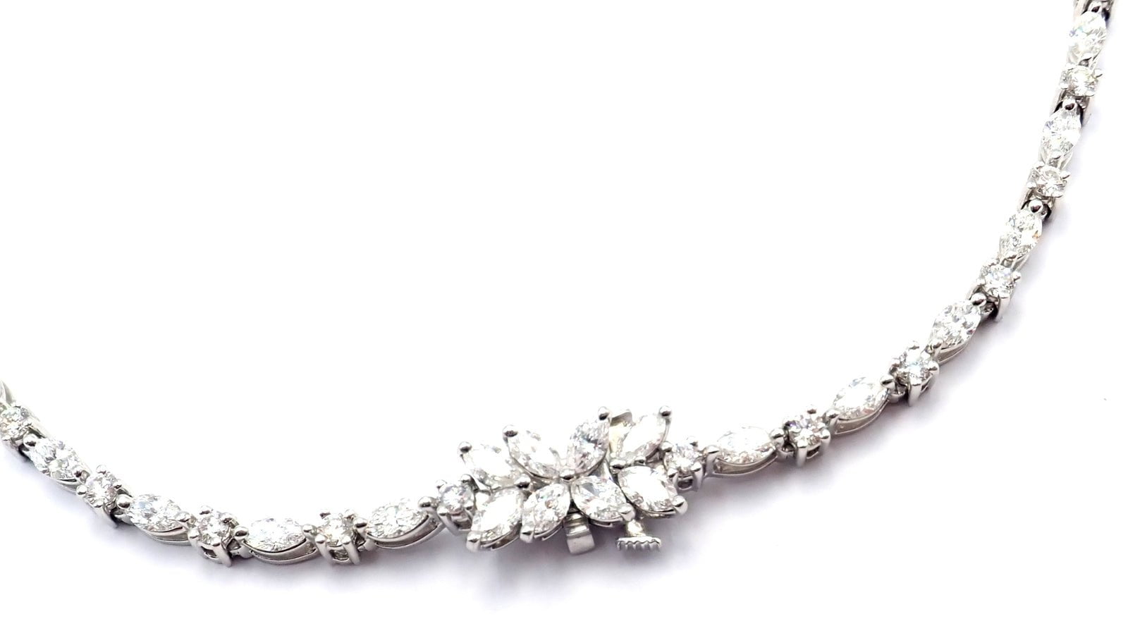 Tiffany & Co Victoria Platinum 15.92 Carat Diamond Mixed Cluster Necklace - Elegant Jewelry for Weddings, Anniversaries & Special Occasions