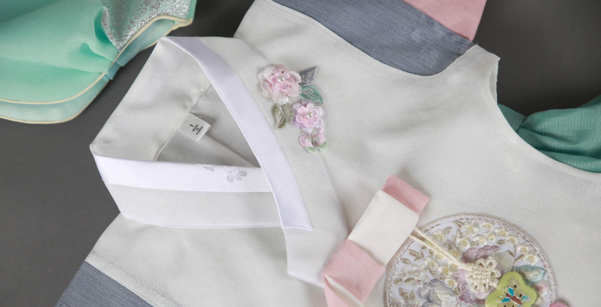 Korean Traditional Baby Hanbok Outfit for Girls - Green Dress for Birthday Party & Ceremony (Ages 1-8) | Perfect for Cultural Events & Photo Shoots