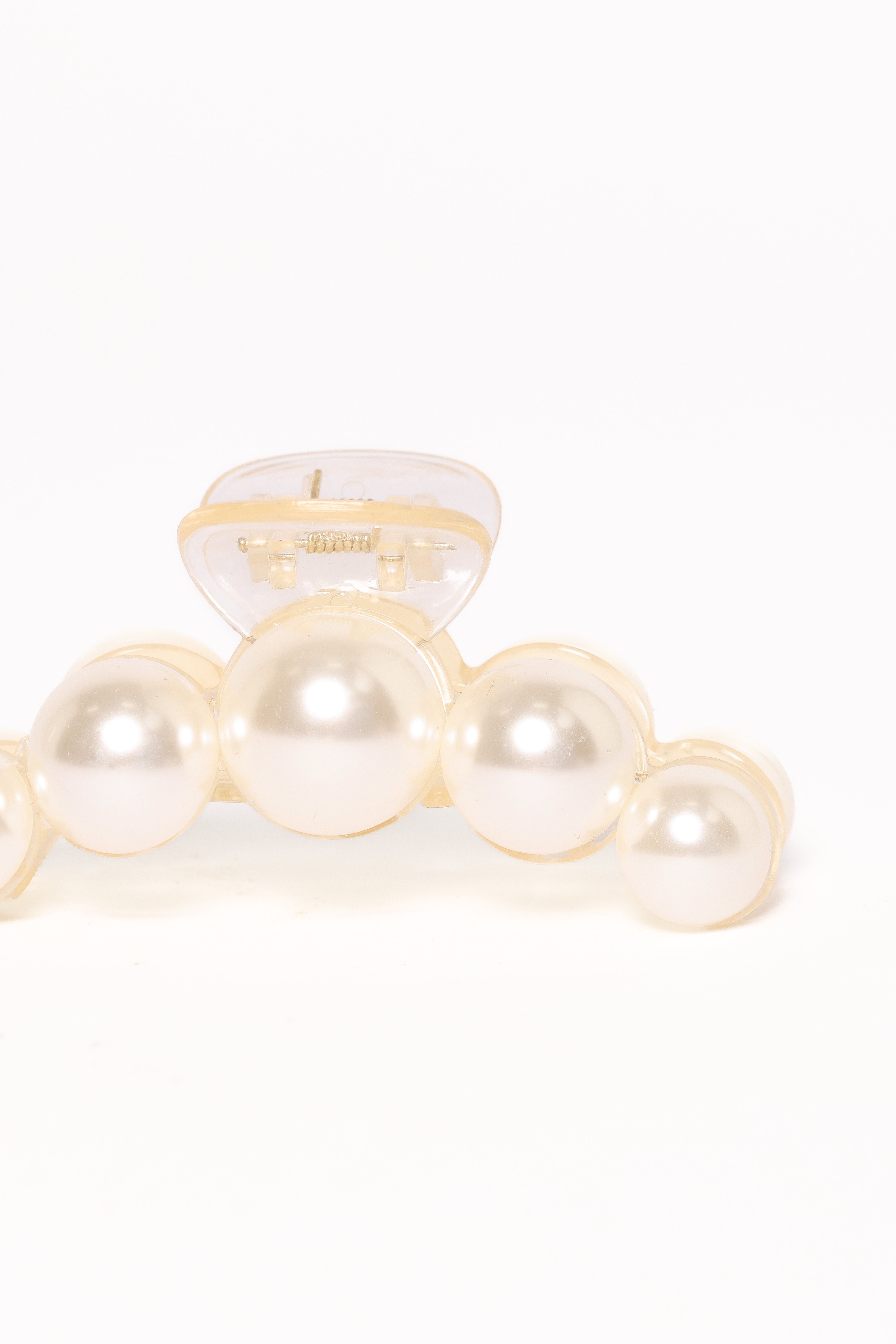 Elegant Pearl Hair Clip for Women - Camille Hair Accessory for Weddings, Parties & Everyday Style