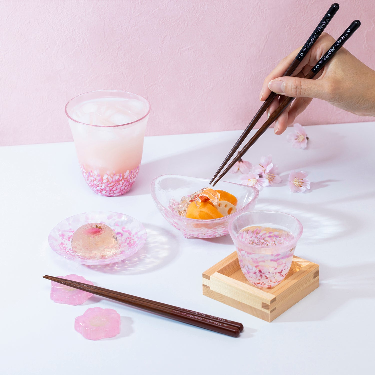 Aderia Tsugaru Vidro Handmade Soda Lime Glass Sakura Small Plate - Japanese Cherry Blossom Dessert Plate for Tea Parties, Home Decor & Gift Giving