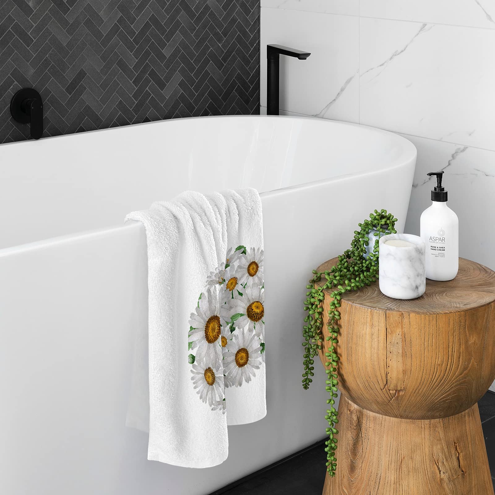 ALAZA Daisy Chamomile Floral Bath Towels Set of 2 - 100% Cotton Hand Towels 16x30 Inches, Super Absorbent & Skin-Friendly for Bathroom, Kitchen, Spa & Guest Use