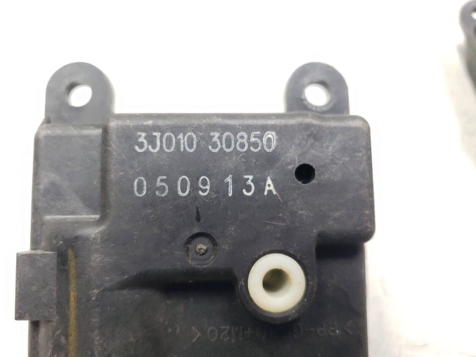 Infiniti M35 AC Heater HVAC Flap Motor Actuator Pair OEM 2006-2009 - Perfect for Climate Control System Repair & Replacement in Hot or Cold Weather Driving