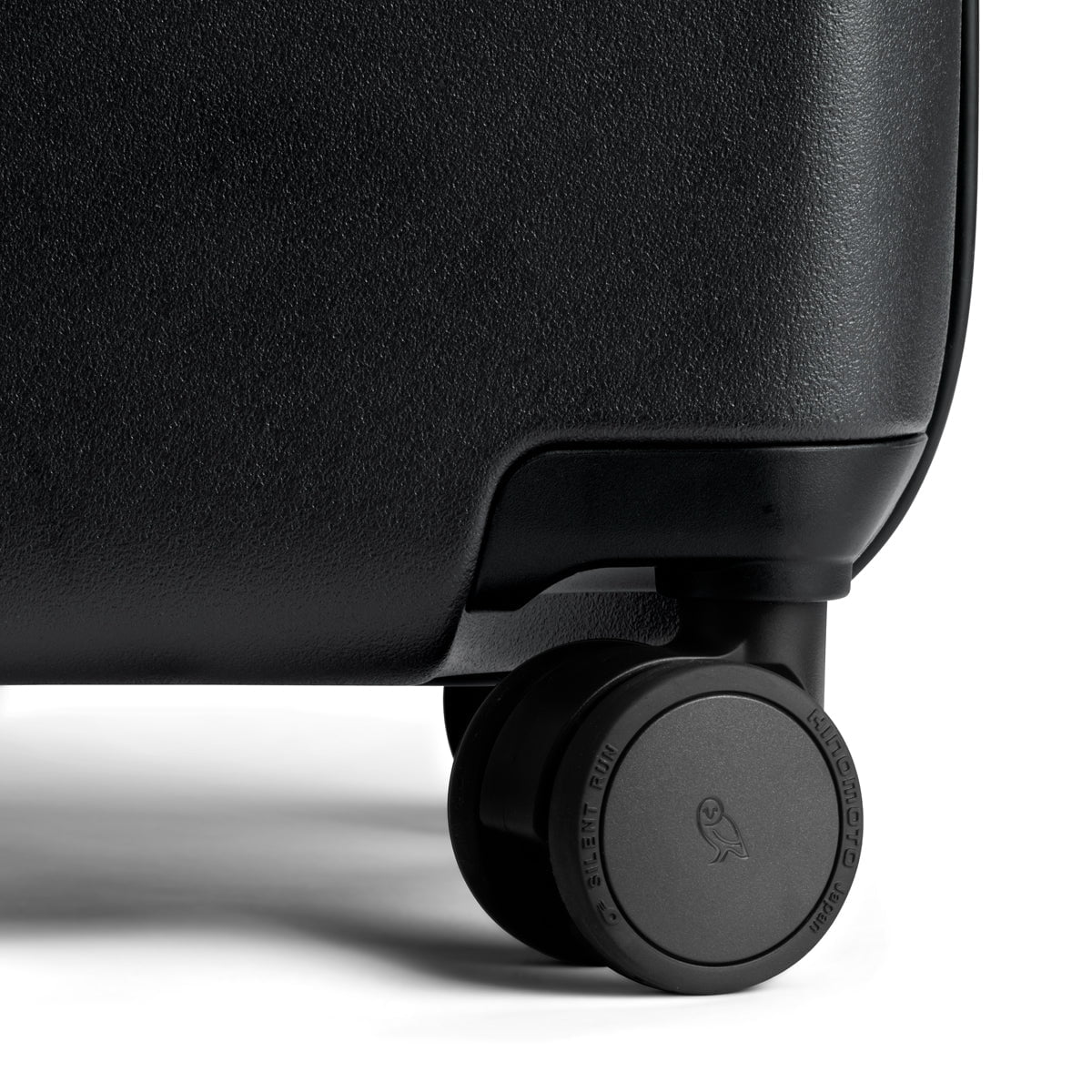 Bellroy Transit Carry On Plus Luggage - Premium Expandable Travel Suitcase for Business & Vacation - Lightweight Durable Spinner Luggage with TSA Lock & Smart Storage (Perfect for Air Travel & Weekend Getaways)