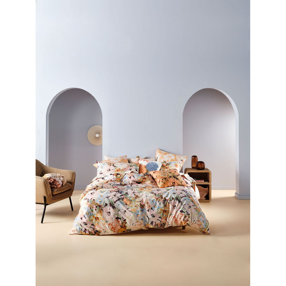 Fergie Peony Quilt Cover Set - King Size Bedding for Luxurious Comfort | Perfect for Master Bedroom, Guest Room & Hotel Decor