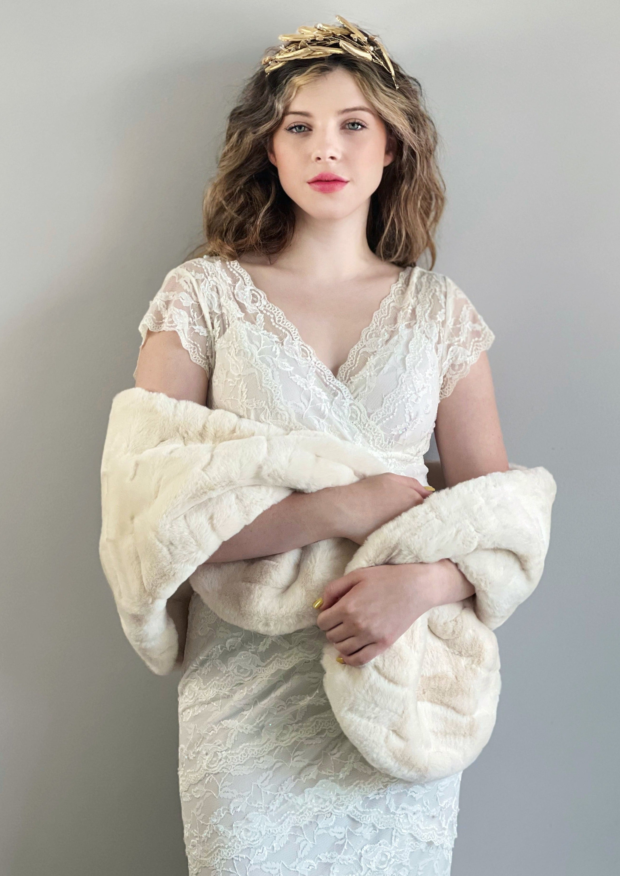 Light Beige & Ivory Reversible Faux Fur Shawl Wrap - Soft Winter Scarf for Women (Jenny Ivy04) - Perfect for Cold Weather, Parties & Evening Outfits