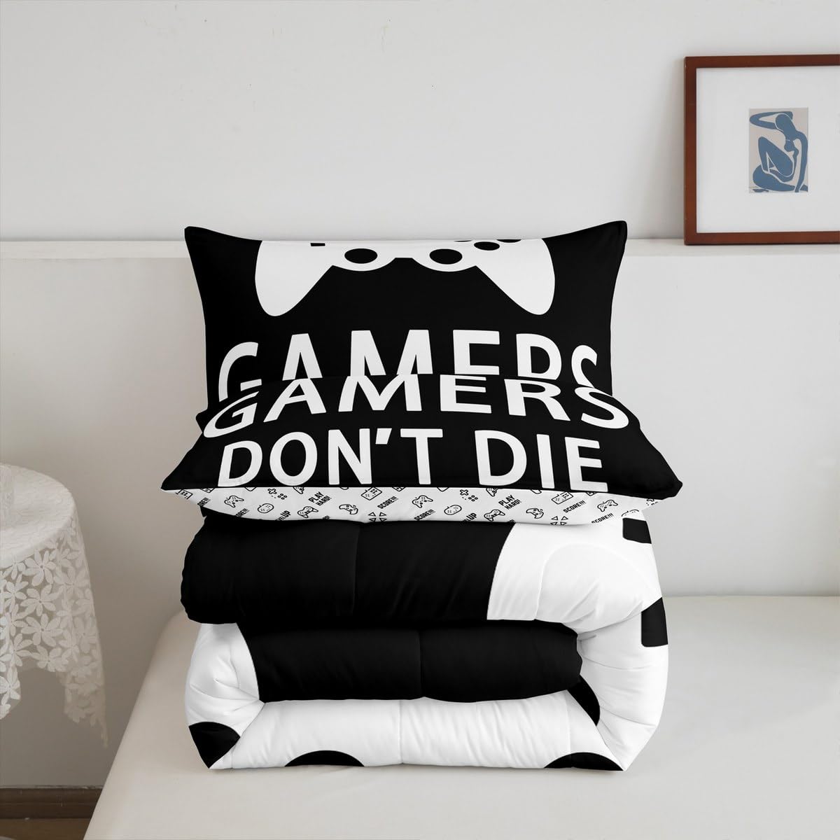 Erosebridal Reversible Gamepad Print Queen Gaming Comforter Set for Boys - Modern Gamer Bedding with 2 Pillowcases (Black/White) - Perfect for Kids, Teens & Youth Bedrooms, Gaming Themed Sleepovers & Gamer Decor