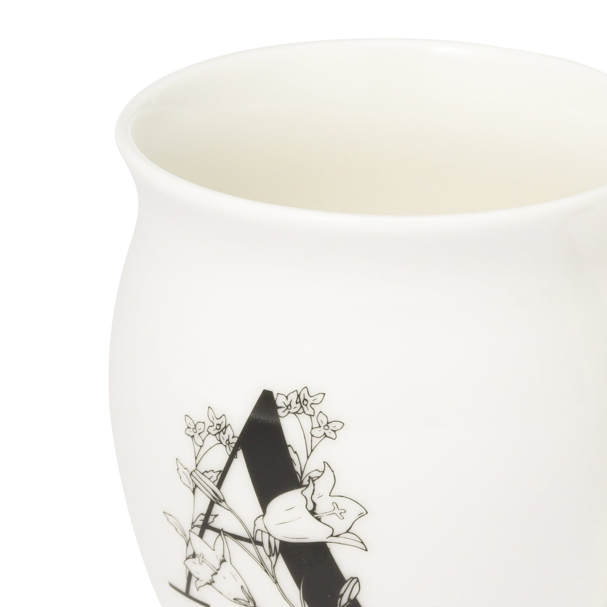 Initial Mug Flower - Personalized Ceramic Coffee Cup with Floral Design - Perfect for Gifts, Home Decor & Office Use