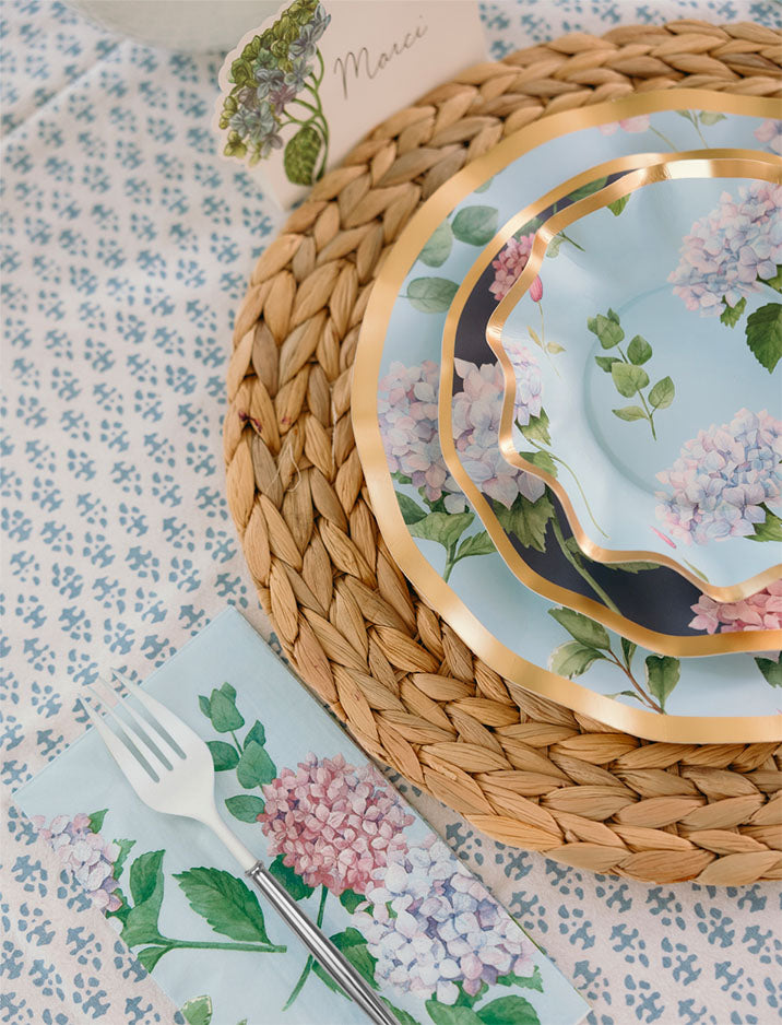 Elegant Hydrangea Floral Table Setting for Weddings, Parties & Home Decor - Perfect for Dining, Events & Centerpieces
