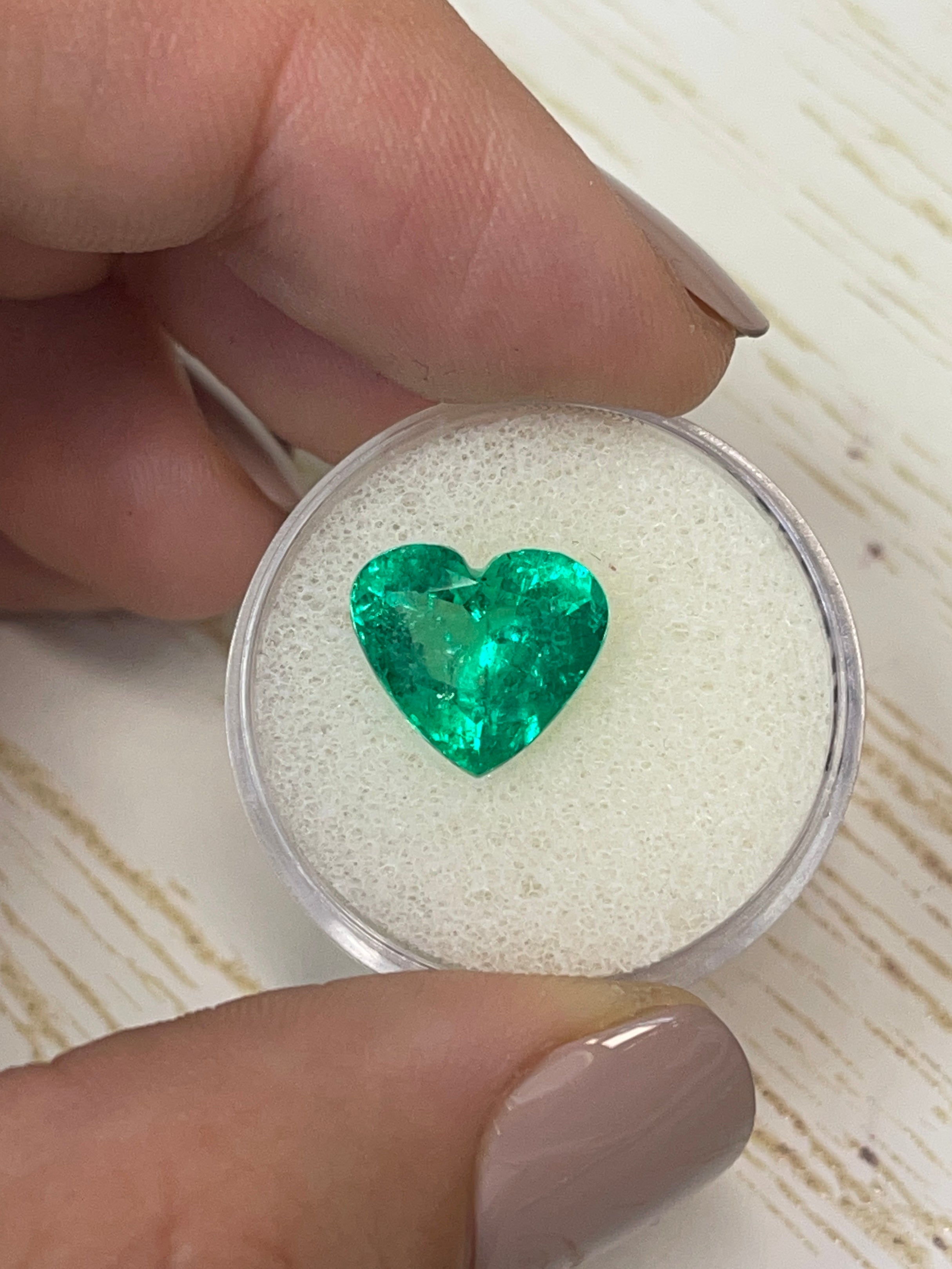 4.12 Carat Muzo Green Natural Loose Colombian Emerald Heart Cut Gemstone - Minor Oil Treatment | Perfect for Engagement Rings, Pendants & Fine Jewelry Making