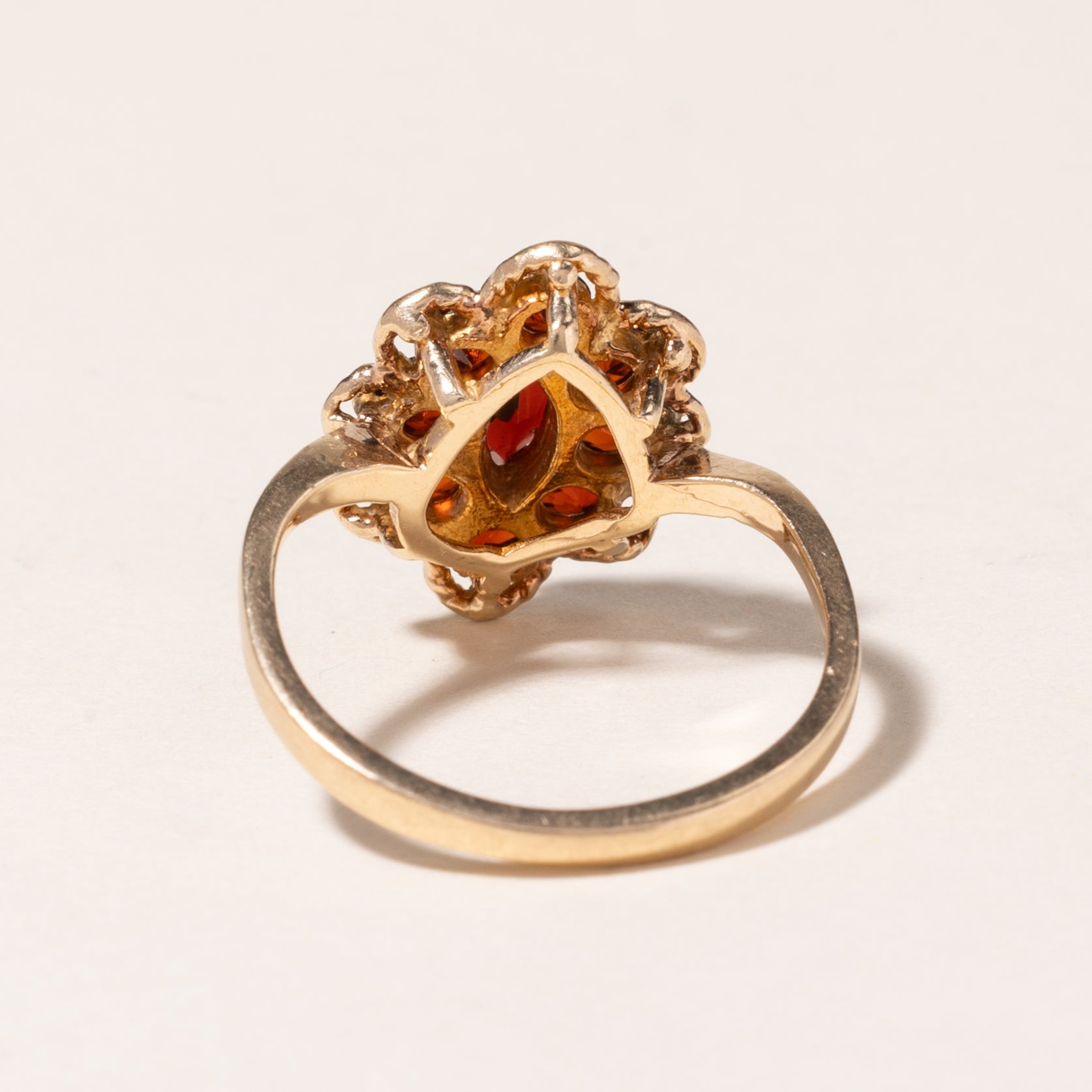 10K Yellow Gold Garnet Ring for Women - 1.42ctw Genuine Garnet Stone - Size 6 - Perfect for Valentine's Day, Anniversary & Birthday Gifts - Elegant Jewelry for Everyday Wear & Special Occasions