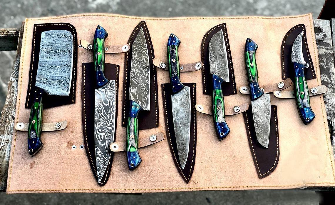 Premium 7-Piece Damascus Steel Chef Knife Set - Handcrafted Kitchen Knives with Leather Roll, Fixed Blades (Black, Blue, Green Wood Handle) - Perfect for Professional Chefs, Home Cooking & Culinary Gifts