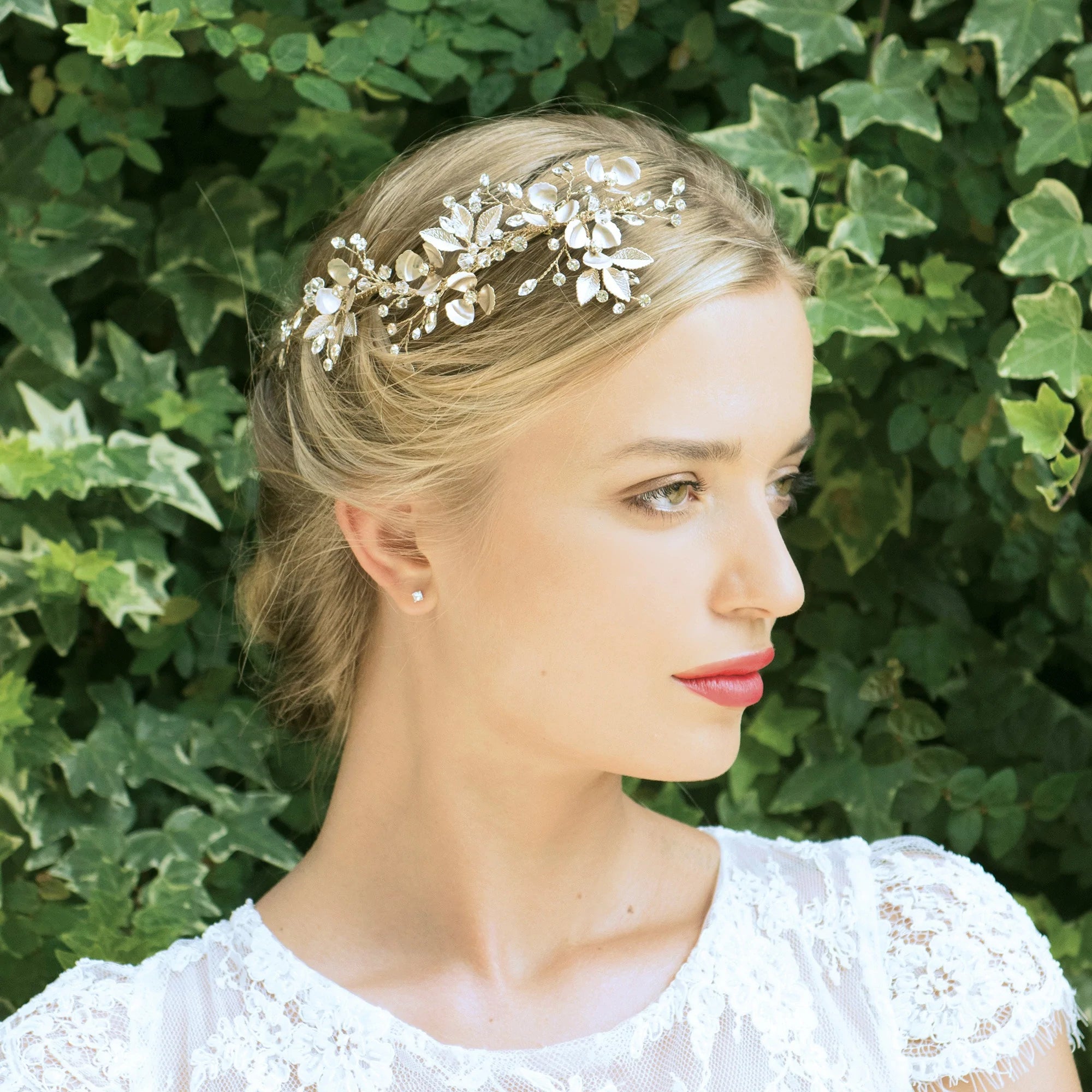 Gold Floral Bridal Hair Clip with Crystals - Vintage Wedding Hair Accessory for Brides, Bridesmaids & Prom - Perfect for Boho, Rustic & Desert Rose Theme Weddings