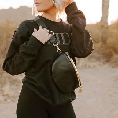 Trendy Women's Leather Fanny Pack Crossbody Bag - Stylish Sling Bag for Travel, Vacation & Everyday Use - Small Waist Pack Purse with Adjustable Strap (Black) - Perfect for Hiking, Shopping & Outdoor Activities