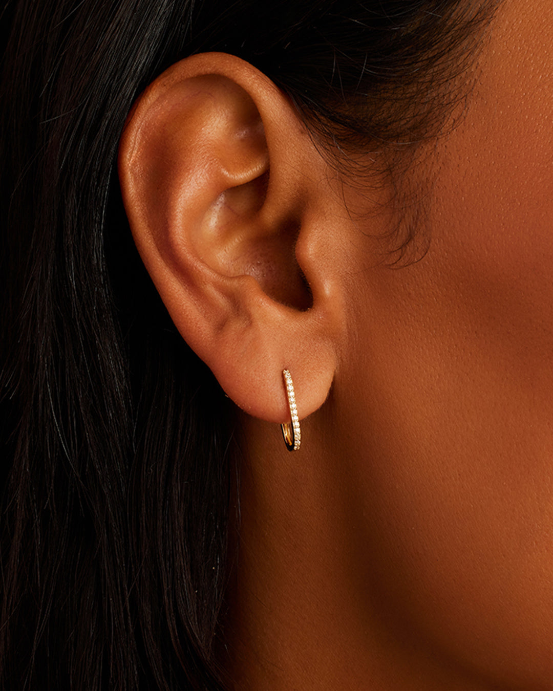 Diamond Parker Link Single Huggie Earrings - Elegant & Minimalist Gold Hoop Earrings for Women | Perfect for Everyday Wear, Parties & Gifts
