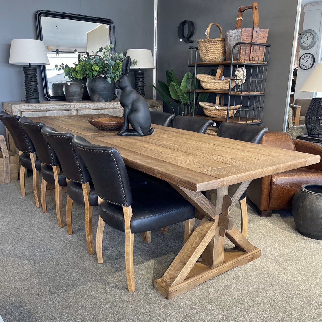 Essex Oak Dining Table 280cm - Solid Wood Farmhouse Table for 8-10 People - Perfect for Family Gatherings & Dinner Parties