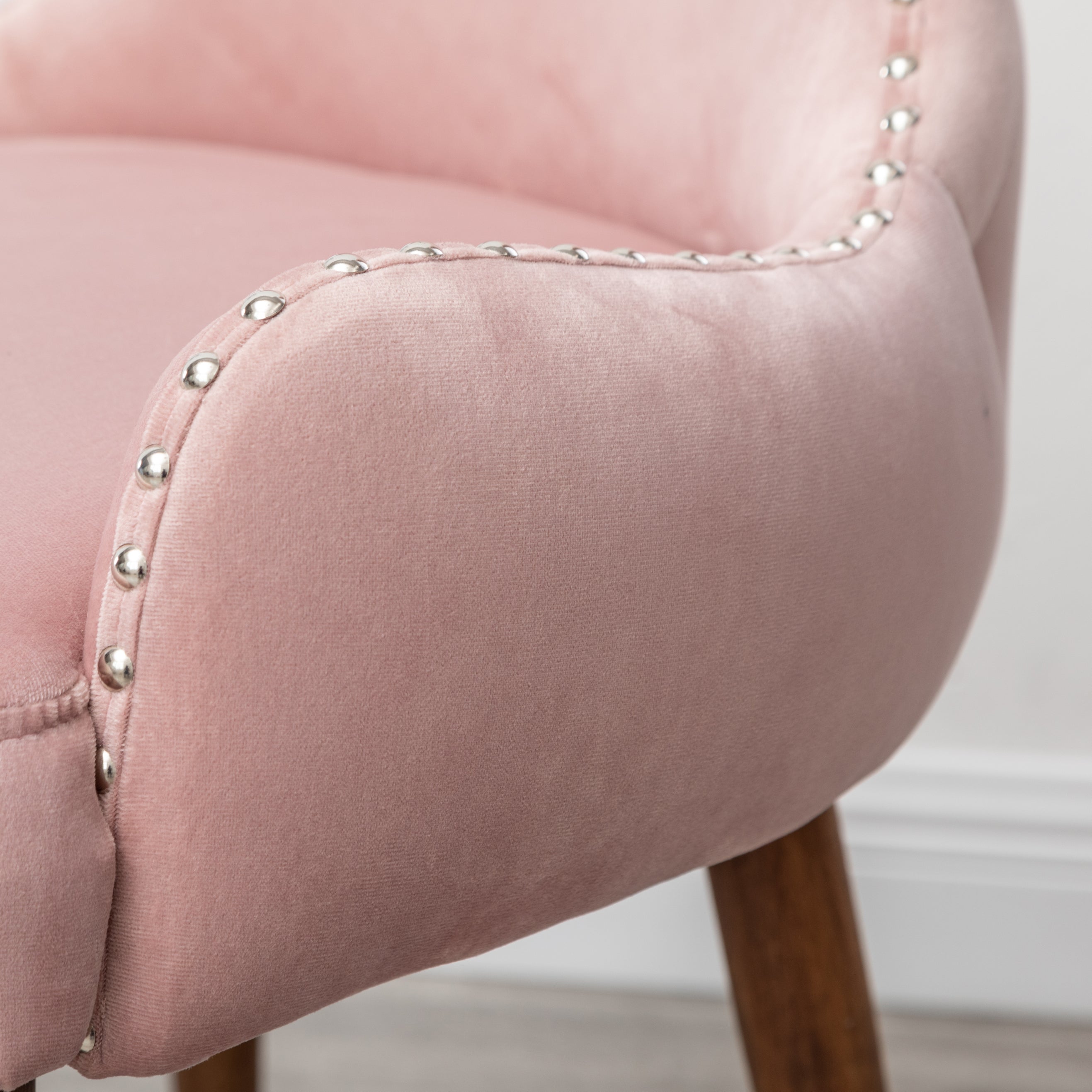 Roundhill Furniture Lindale Contemporary Velvet Upholstered Accent Chair with Nailhead Trim in Pink - Modern Living Room, Bedroom or Office Seating for Home Decor