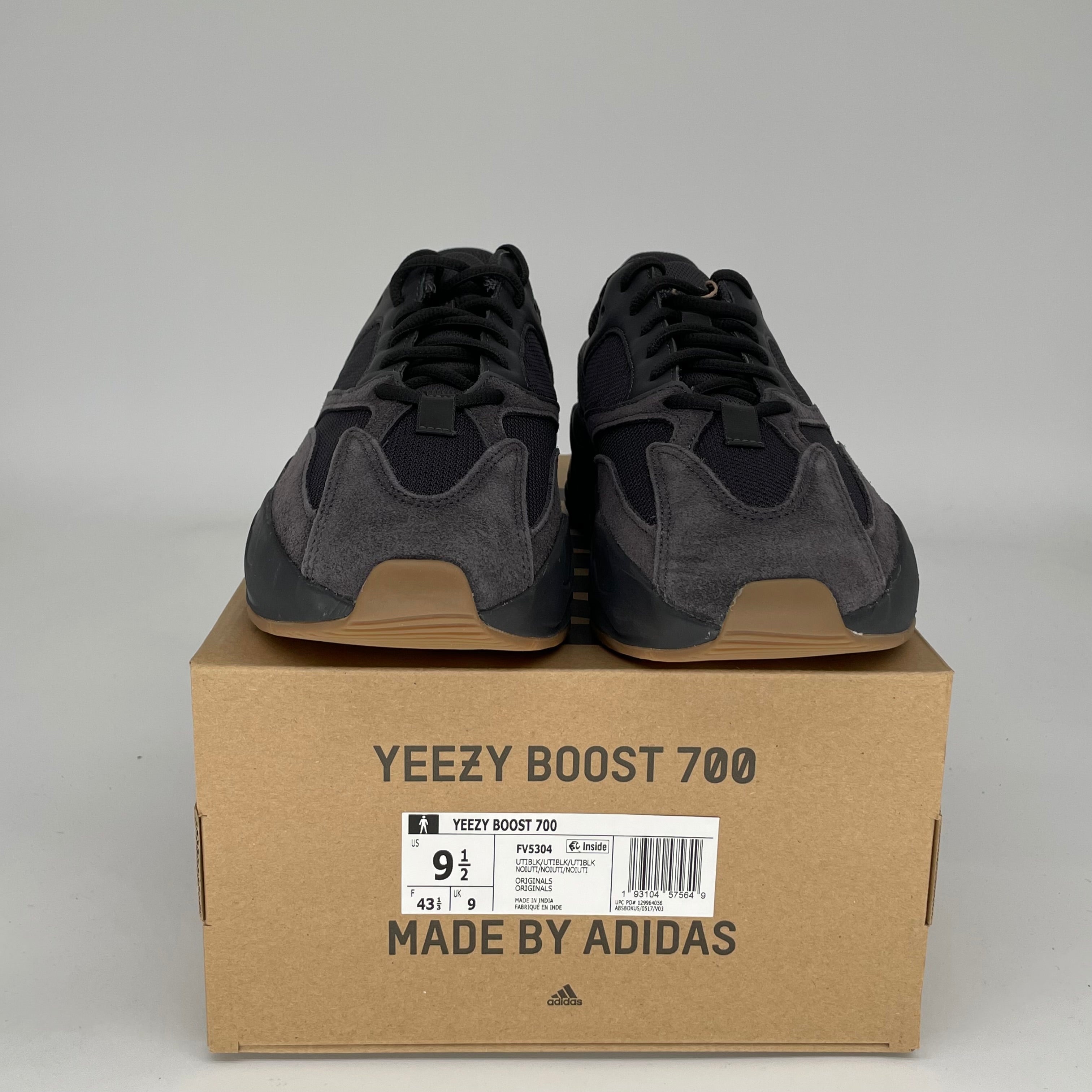 Adidas Yeezy 700 Utility Black Men's Sneakers Size 9.5 FV5304 - Stylish & Comfortable for Casual Wear, Running & Street Fashion
