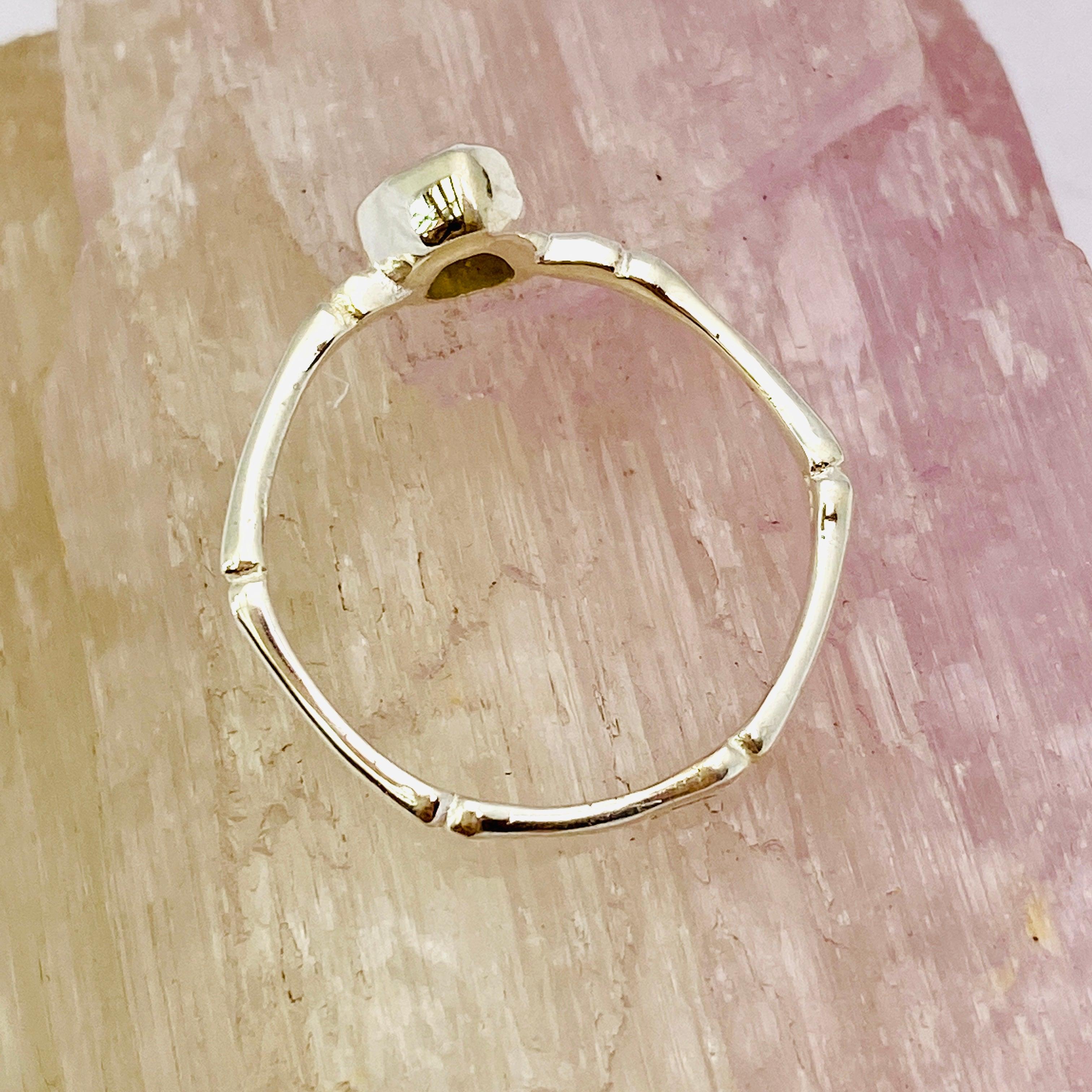 Labradorite Faceted Teardrop Fine Band Ring R3691 LA - Elegant Gemstone Jewelry for Women, Perfect for Weddings, Parties & Special Occasions