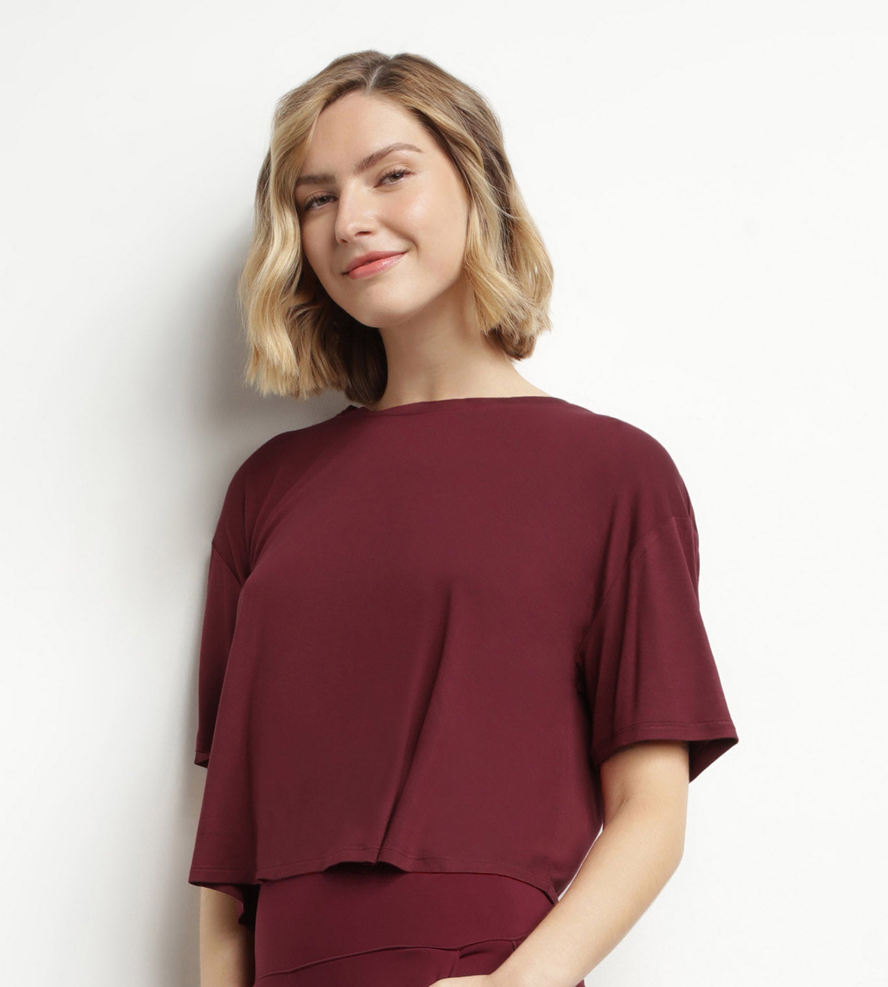 Breathable Burgundy Viscose Women's Sports T-Shirt with Open Back Design - Perfect for Yoga, Gym & Casual Wear | DIM MOVE
