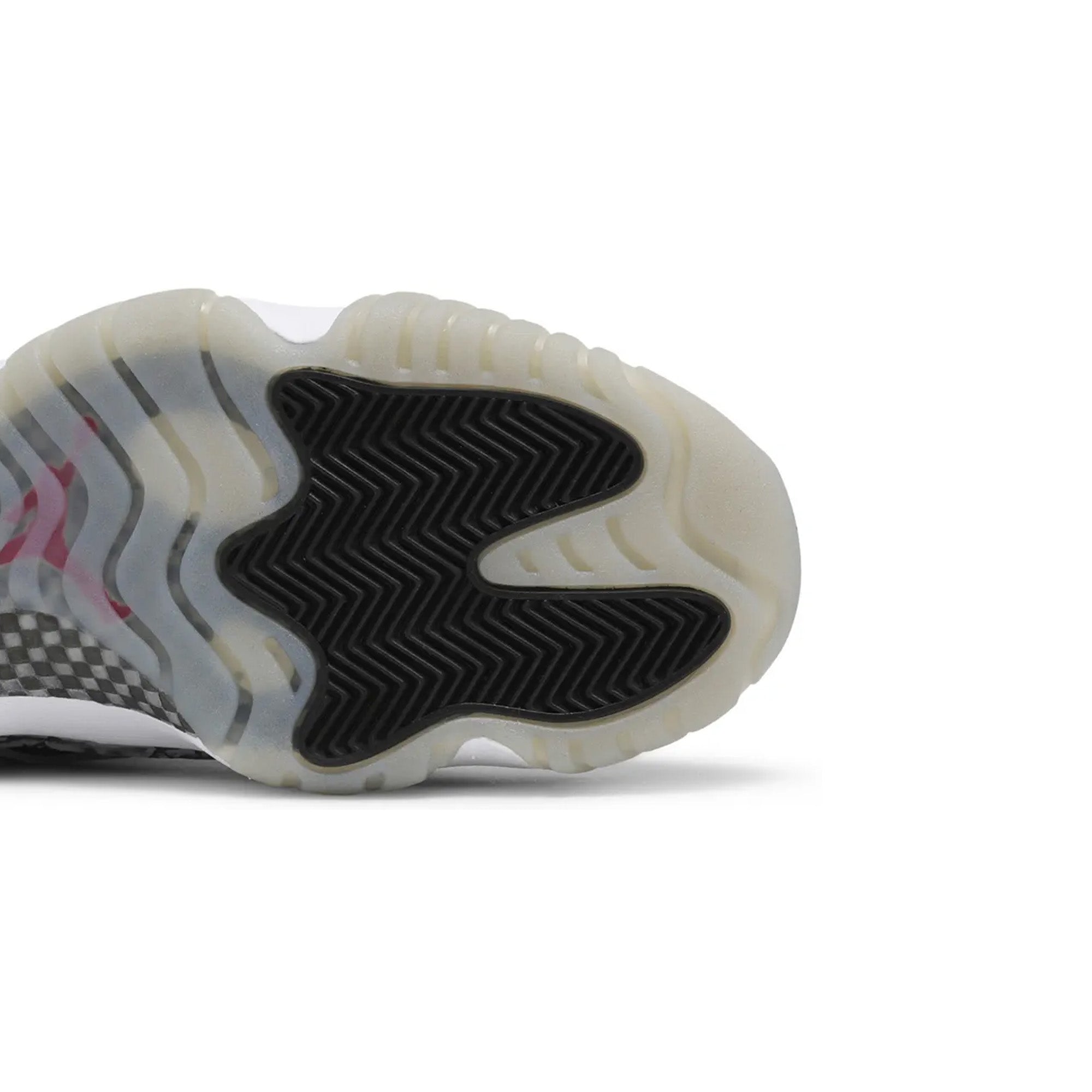 Air Jordan 11 Low IE 'Black Cement' Men's Basketball Shoes 2020 Retro Edition - Perfect for Streetwear, Casual Outfits & Sneaker Collectors