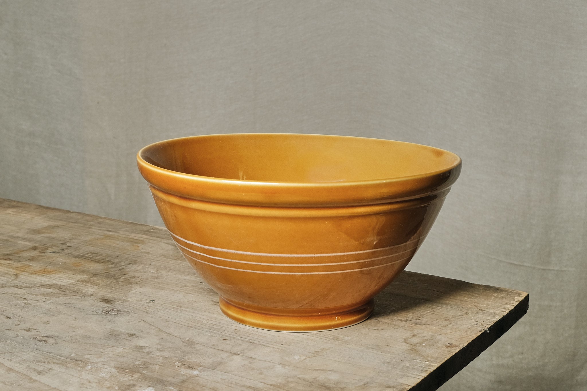 Premium Amber Stoneware Baking Bowl - Durable Ceramic Mixing Bowl for Baking, Cooking & Serving - Perfect for Bread Dough, Cookie Mix & Kitchen Decor