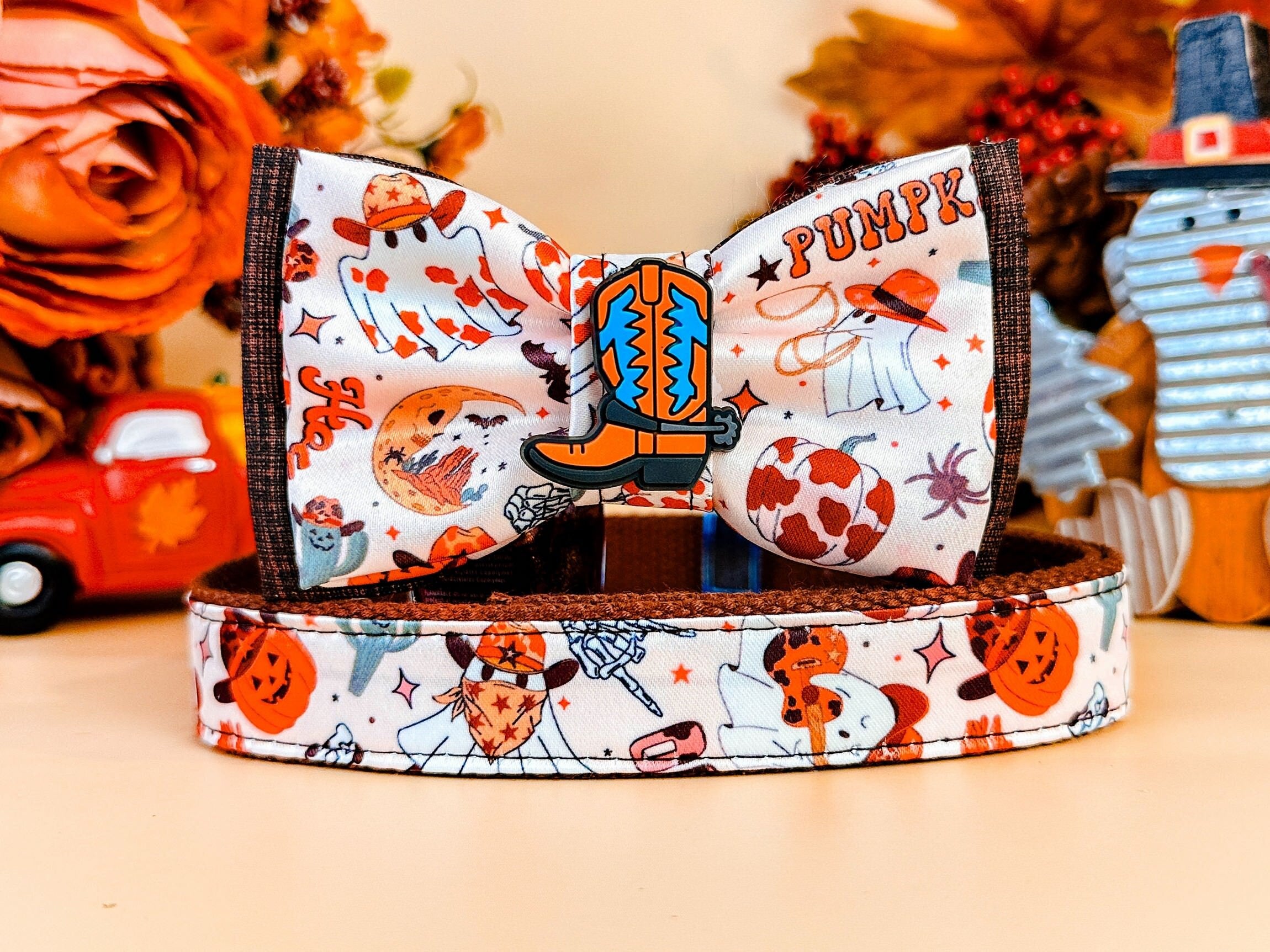 Stylish Dog Collar with Adjustable Bow Tie - Perfect for Autumn & Fall Outfits - Great for Pet Parties, Photos & Special Occasions