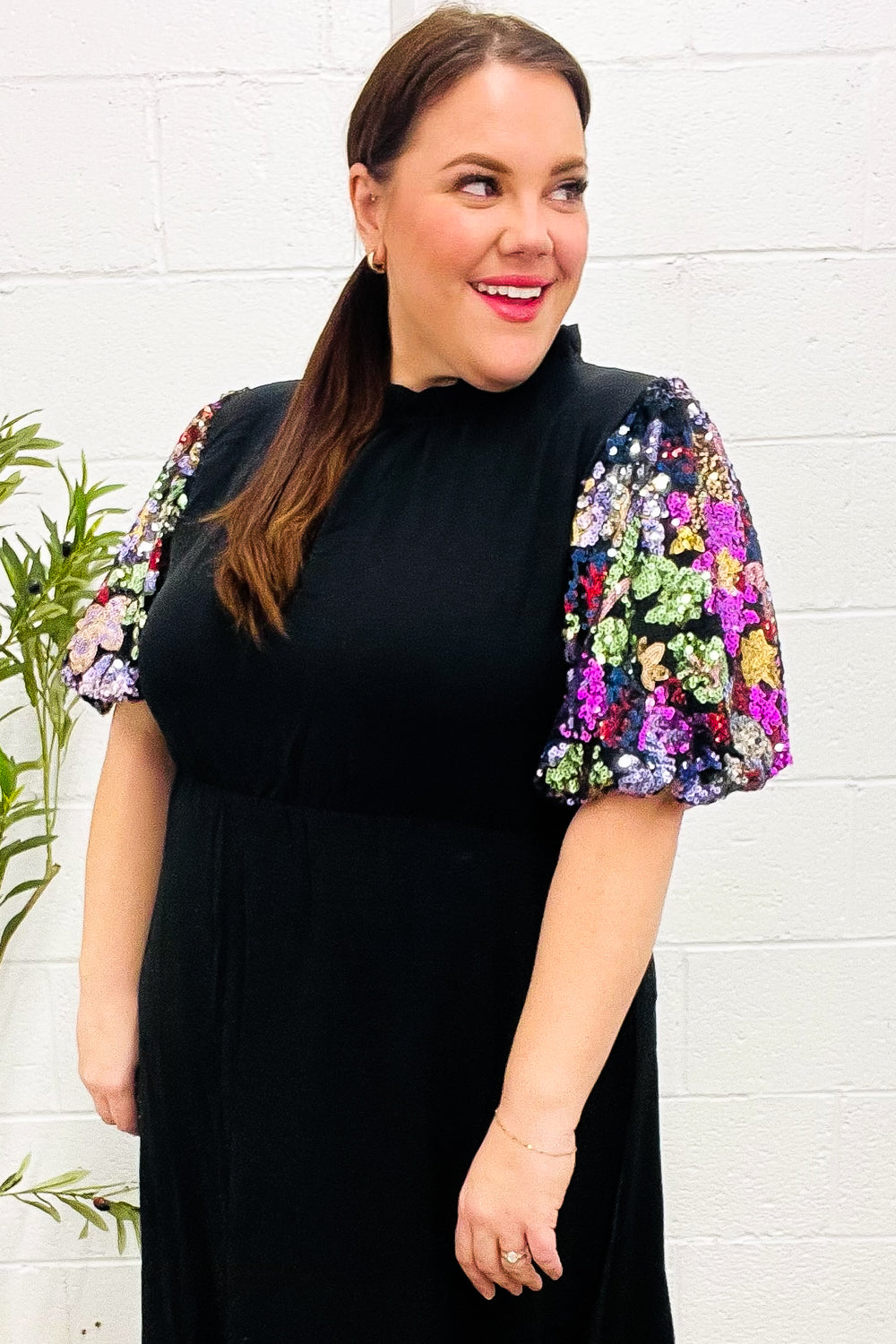 Elegant Black Floral Sequin Puff Sleeve Mock Neck Tiered Maxi Dress for Women - Perfect for Evening Parties, Weddings & Special Occasions