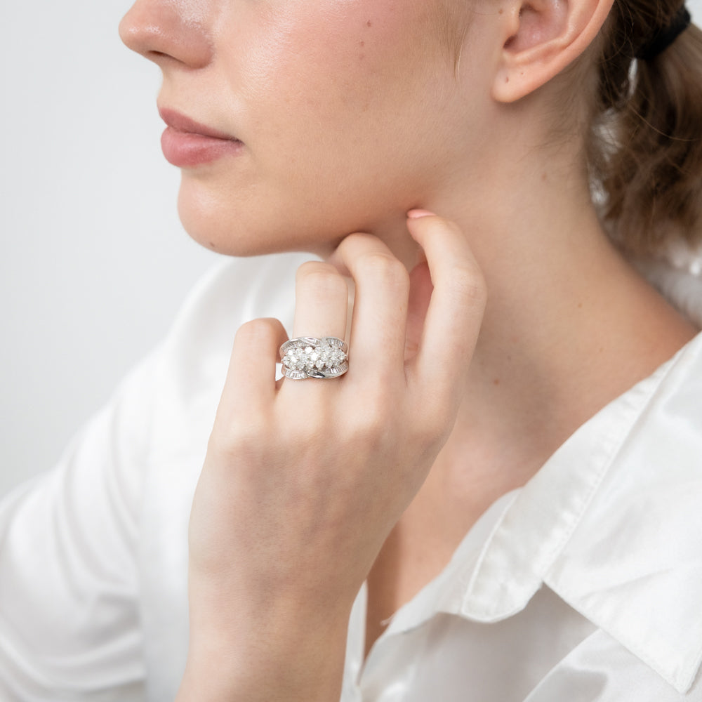 10ct White Gold 1.4 Carat Diamond Engagement Ring with Round Brilliant & Tapered Baguette Diamonds - Perfect for Proposals, Anniversaries & Special Occasions