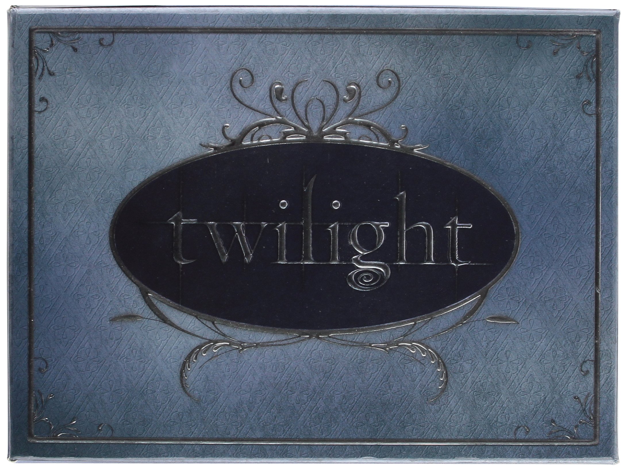 Twilight (2008) Ultimate Gift Set Limited Edition - 3 DVD + Blu-Ray + Exclusive Collectible Gadgets - Perfect for Twilight Fans, Movie Collectors & Gift Giving