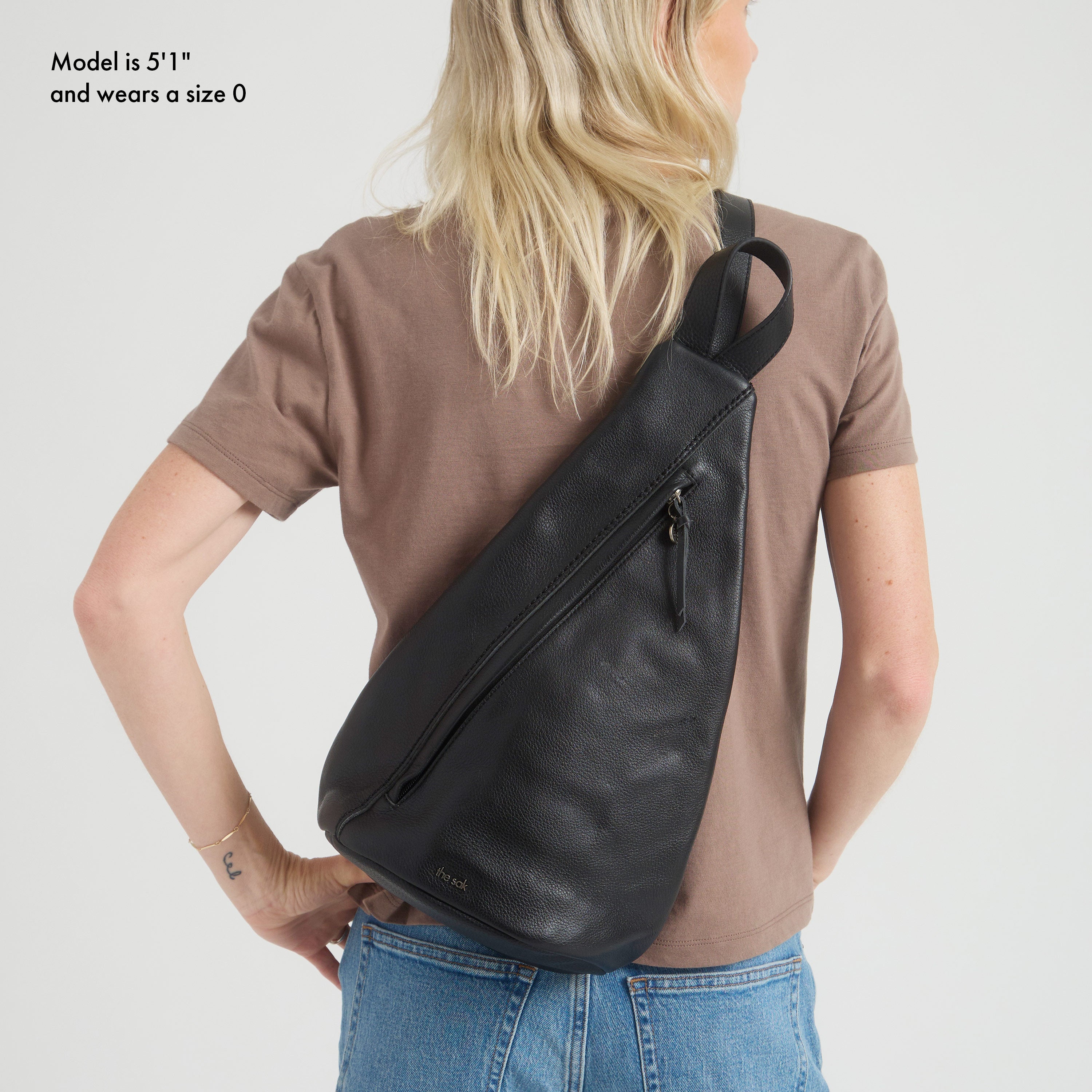 On The Go Sling Backpack - Lightweight Crossbody Travel Bag for Men & Women - Perfect for Hiking, Commuting & Everyday Use
