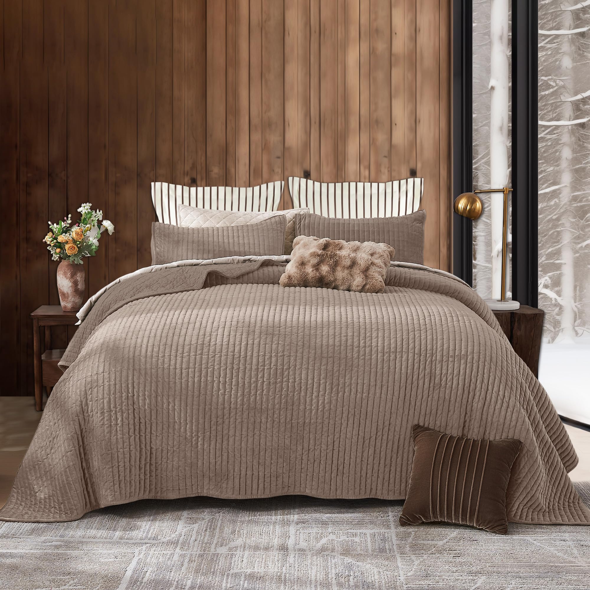 SHALALA Velvet Quilt Queen Size - Striped Bedding Set with Lightweight Velvet Comforter & Luxurious Suede Bedspread | Soft Brushed Microfiber Back Coverlet for All Seasons (Light Taupe, Full/Queen) | Perfect for Master Bedroom, Guest Room & Cozy Winter Nights