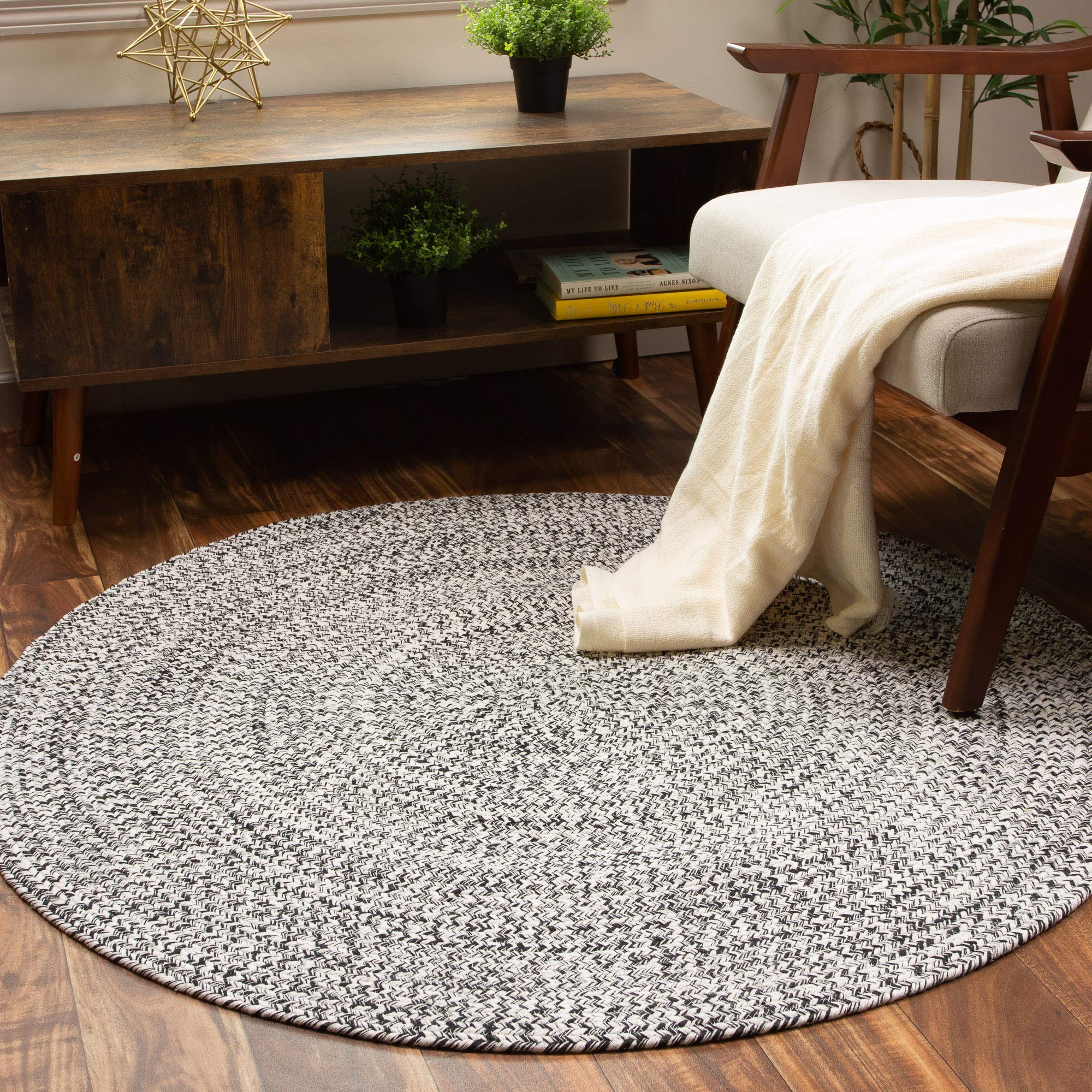 Farmhouse Braided Cotton Reversible Area Rug - Black & White Round 6' Kitchen Carpet for Dining Room, Living Room & Bedroom Decor