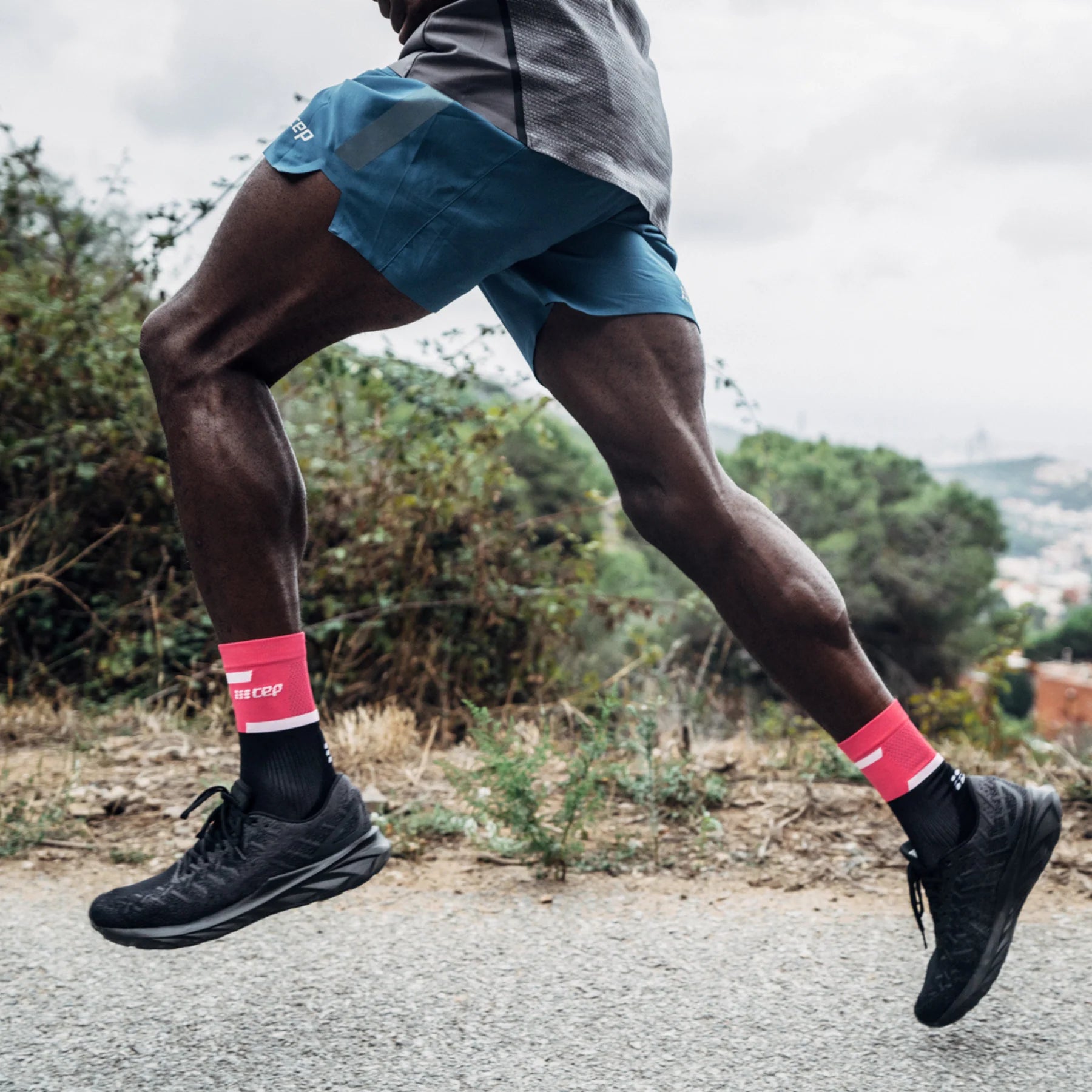 CEP Men's The Run Compression Socks Mid Cut v4 - Performance Running Socks for Athletes & Runners - Ideal for Marathon, Training & Recovery
