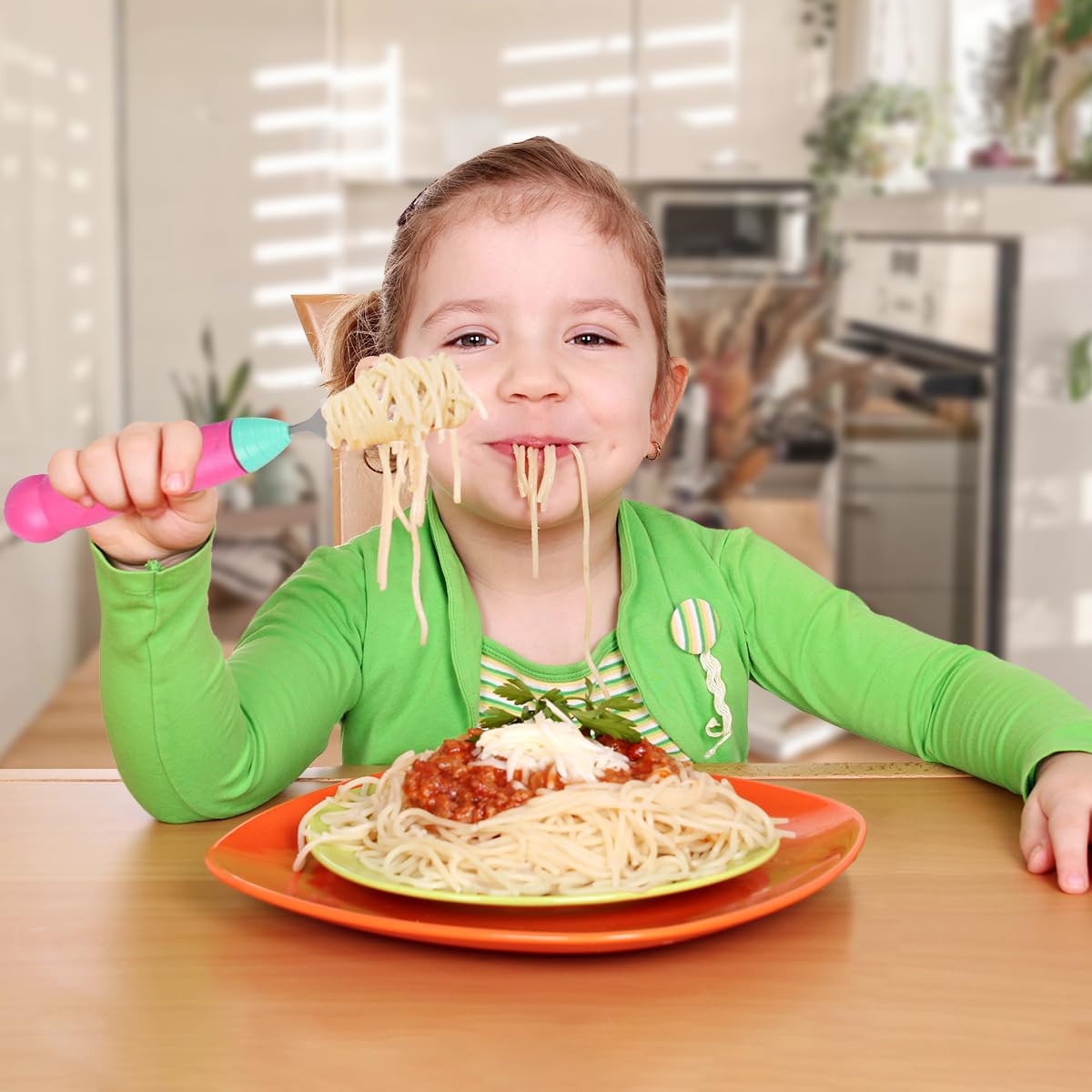 Automatic Electric Twirling Fork for Spaghetti - Self-Spinning Pasta Fork for Kids & Adults - Fun Kitchen Gadget for Easy Noodle Eating - Perfect Birthday Gift & Unique Present (Red) - Ideal for Family Dinners, Kids' Parties & Italian Cuisine Lovers