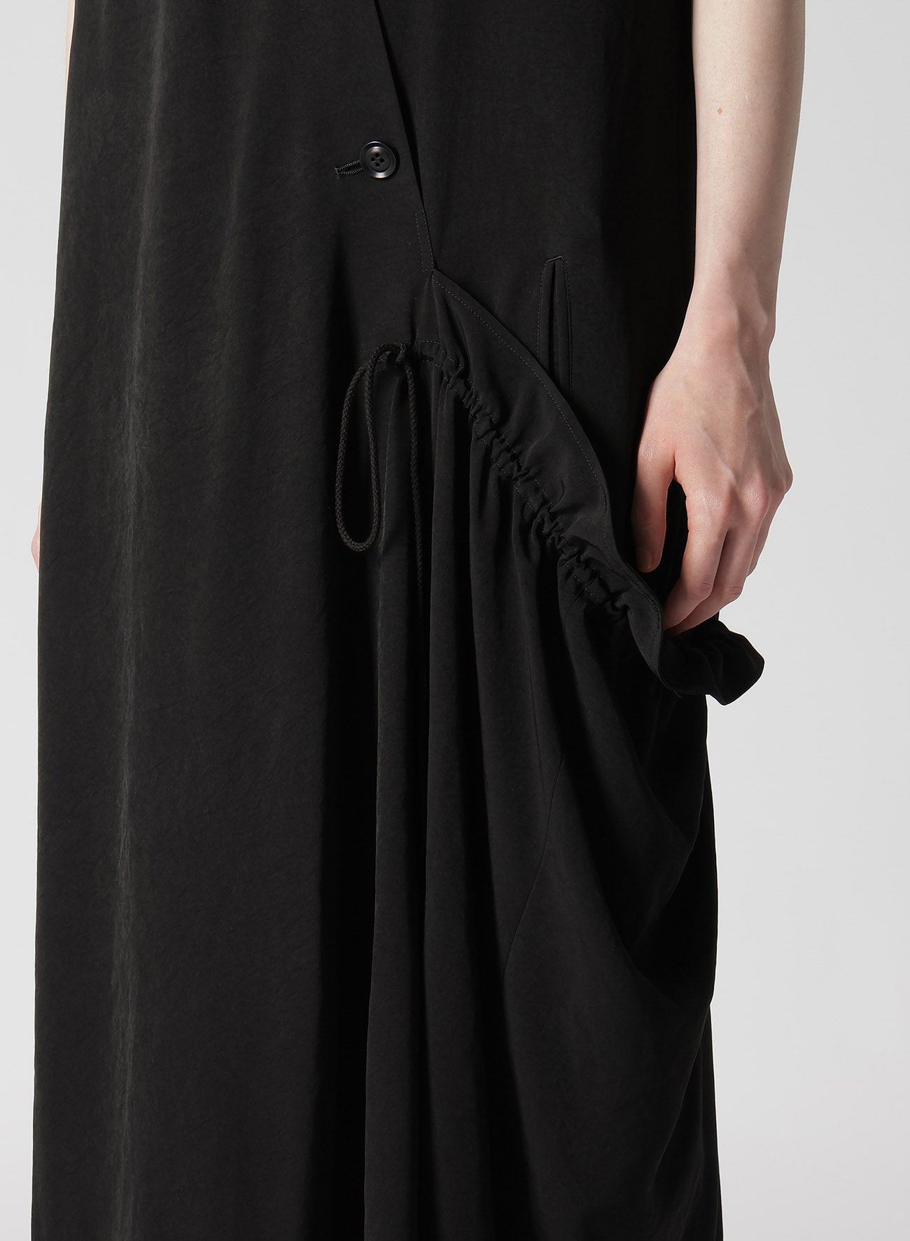 Elegant Crepe de Chine Half Sleeve Draped Dress for Women - Perfect for Cocktail Parties, Weddings & Evening Events