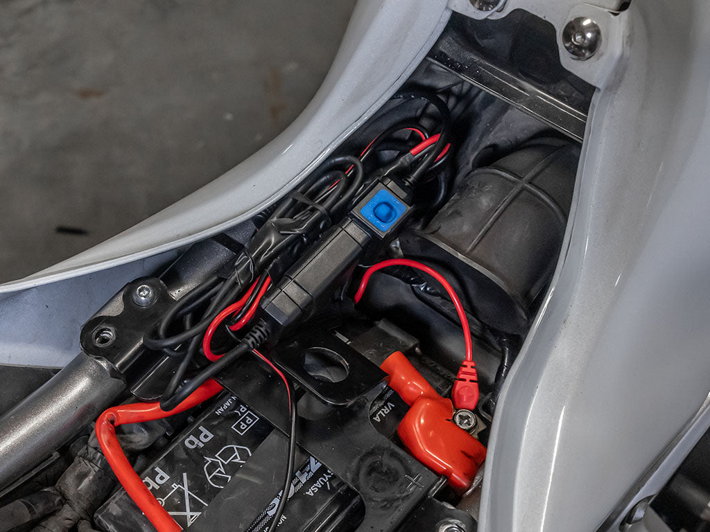 12V to USB Smart Charger Adapter for Motorcycles - Waterproof & Fast Charging - Perfect for Motorcycle Riders, Travel & Outdoor Adventures
