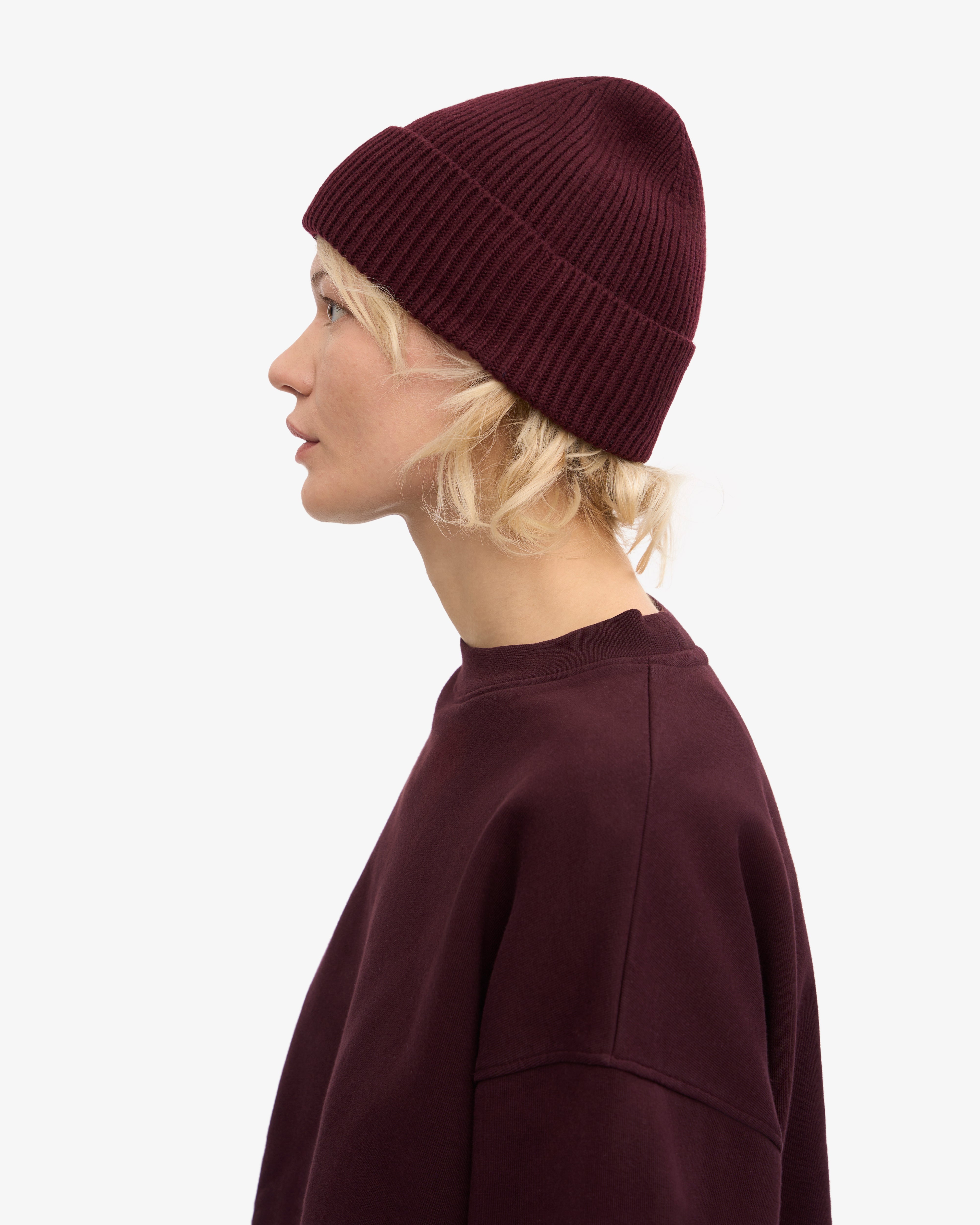 Premium Merino Wool Beanie for Men & Women - Soft Warm Winter Hat in Oxblood Red - Perfect for Skiing, Hiking & Outdoor Activities