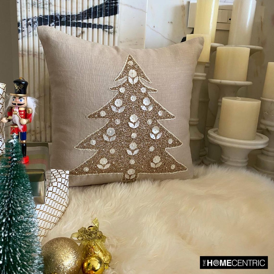 Luxury Gold Linen Decorative Throw Pillow Cover - Elegant Home Decor for Sofa, Bed & Living Room - Soft & Stylish Cushion Cover for Modern Interior Design
