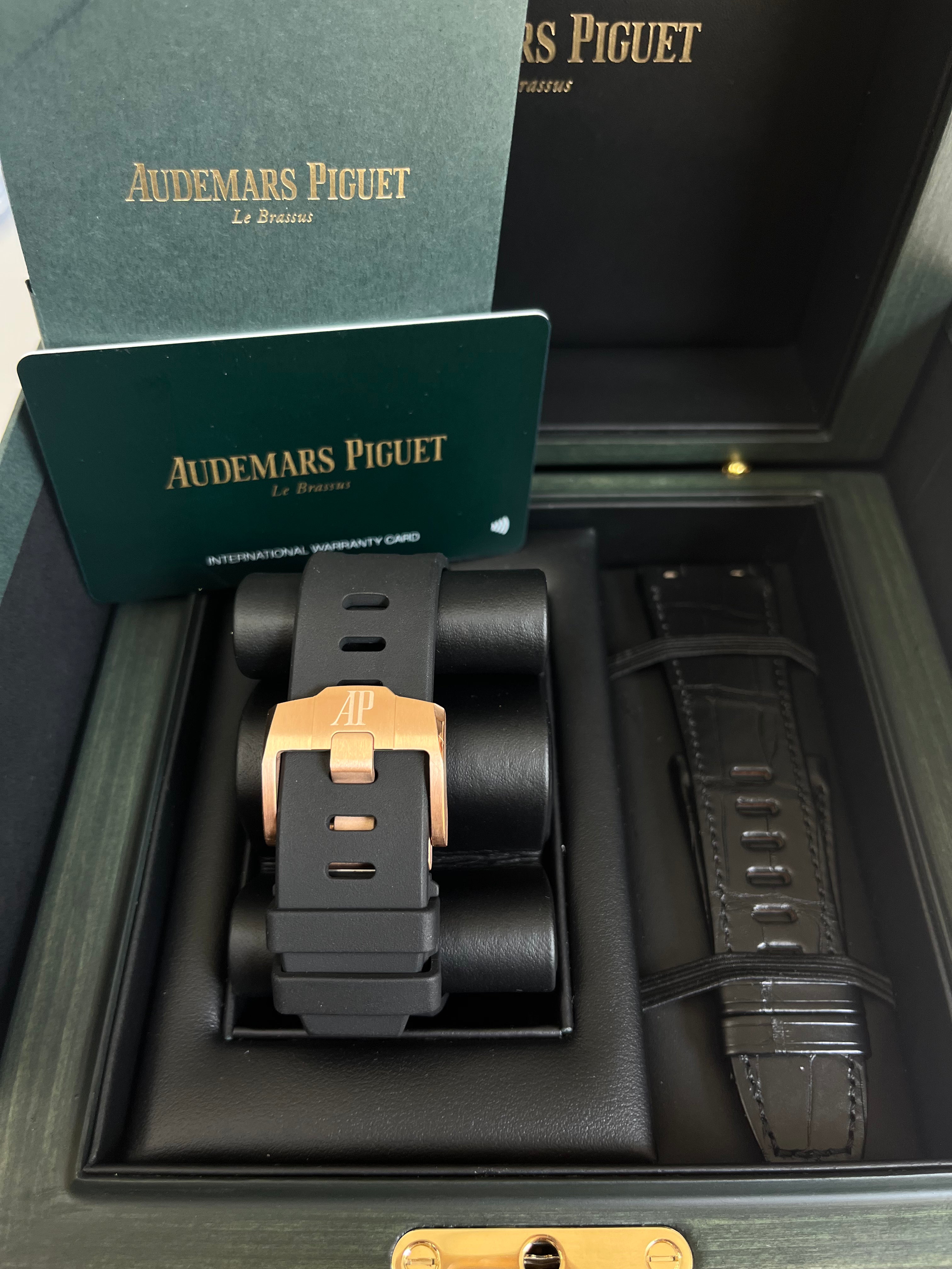 Audemars Piguet Royal Oak Offshore Selfwinding Chronograph Men's Watch 26420RO.OO.A002CA.01 - Luxury Swiss Automatic Chronograph for Business, Gala & Special Occasions