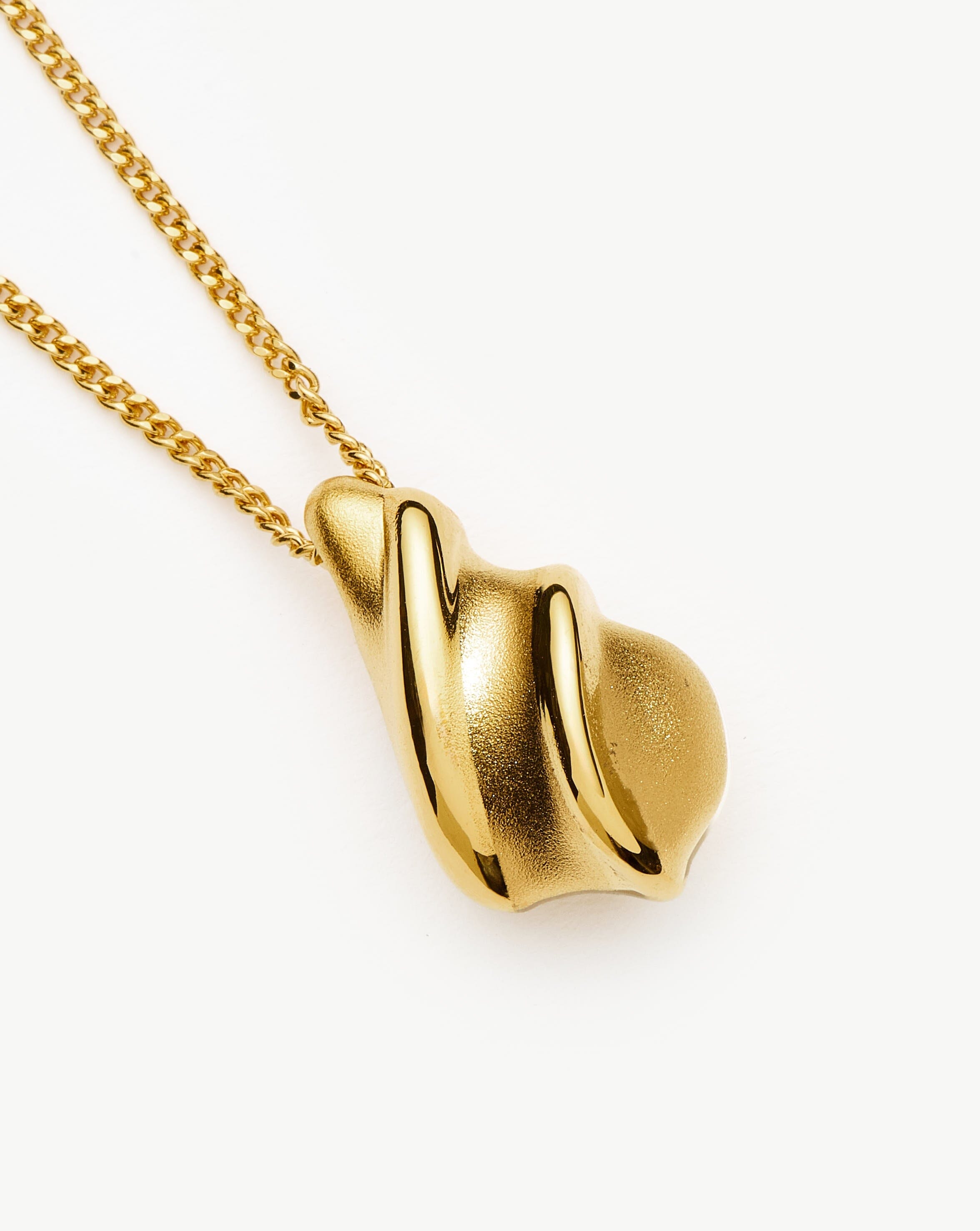Savi Ridge Droplet Pendant Necklace - 18k Gold Plated Elegant Jewelry for Women | Perfect for Weddings, Parties & Everyday Wear