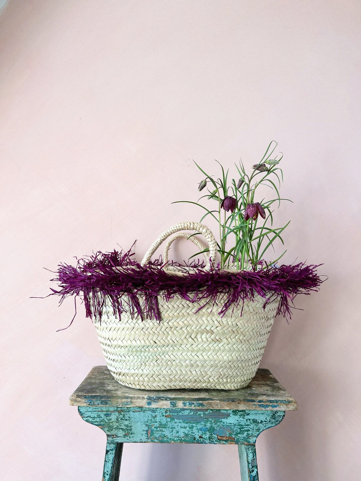 Stylish Violet Raffia Tassel Basket - Handwoven Storage Solution for Home Decor, Beach Essentials & Picnic Accessories