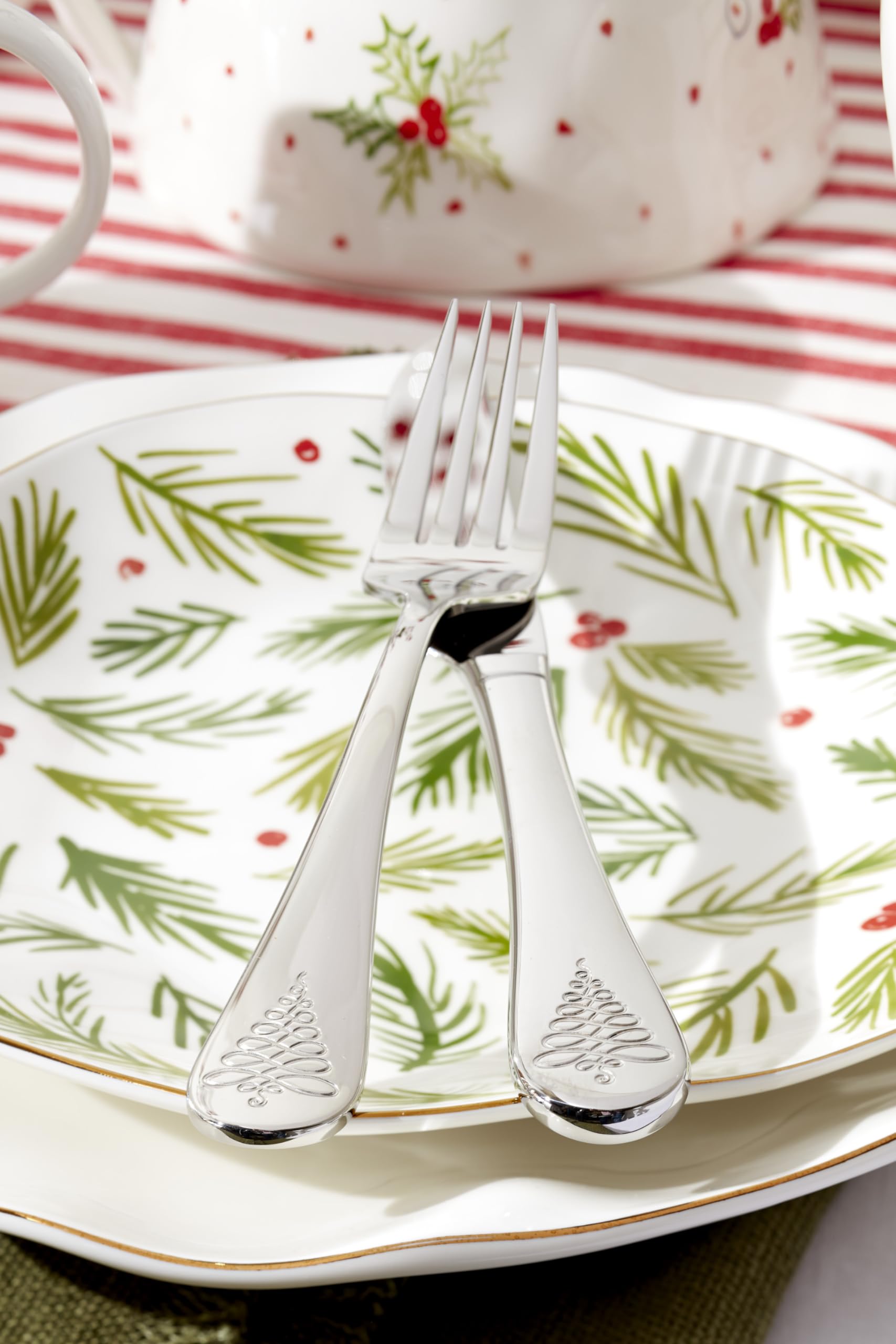 Lenox 895262 Bayberry 4-Piece Dessert Plate Set - Christmas Drinkware & Holiday Hosting Essentials - Perfect for Festive Desserts, Cocktail Parties & Seasonal Entertaining