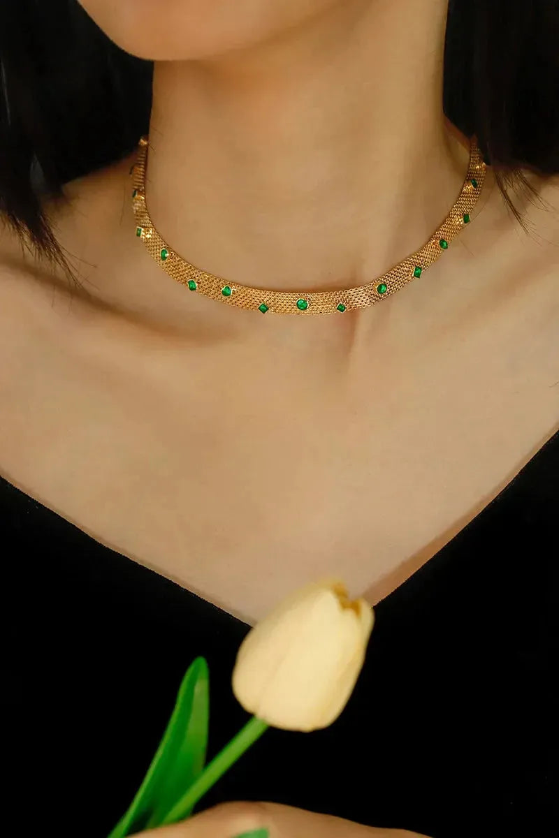 18K Yellow Gold Emerald Choker Necklace for Women - 1.56 Carat Real Natural Emerald Gemstone Luxury Jewelry - Perfect for Parties, Weddings & Special Occasions