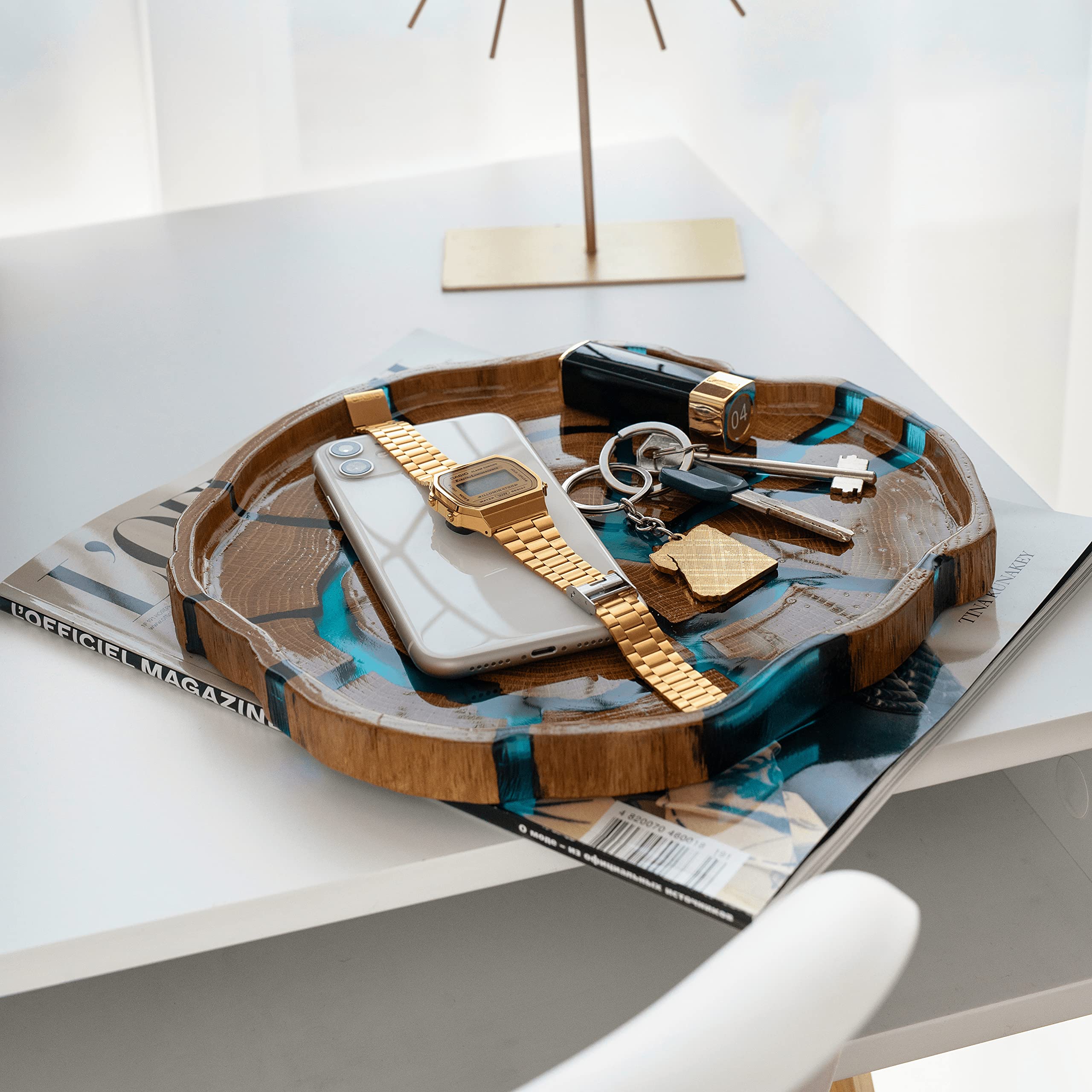 Handmade Wooden Tray with Epoxy Resin - Jewelry & Key Organizer for Home Decor