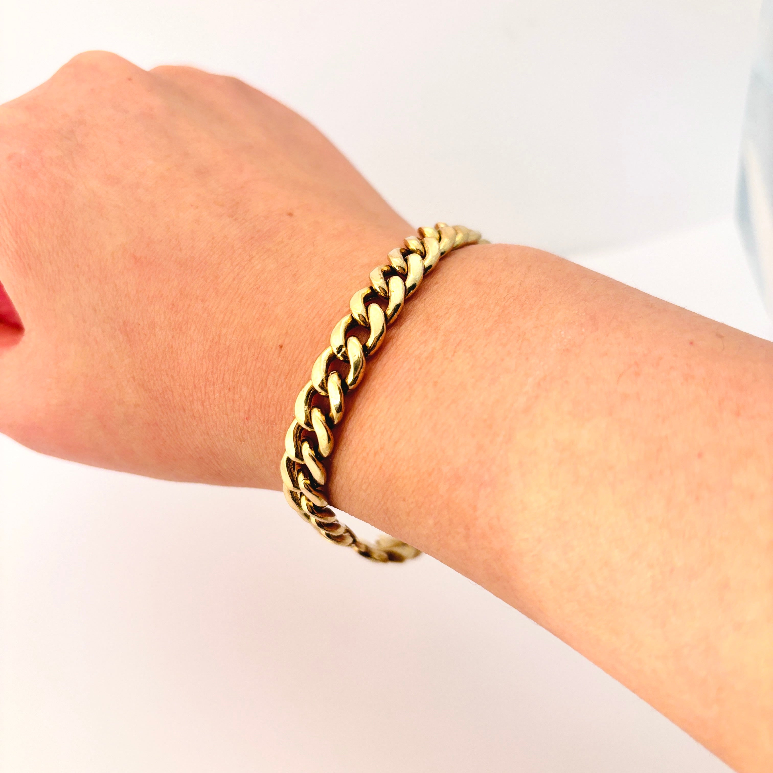 10K Yellow Gold Curb Chain Bracelet for Women - 8.75 Inch Adjustable Link Bracelet | Elegant Jewelry Gift for Birthday, Anniversary & Special Occasions