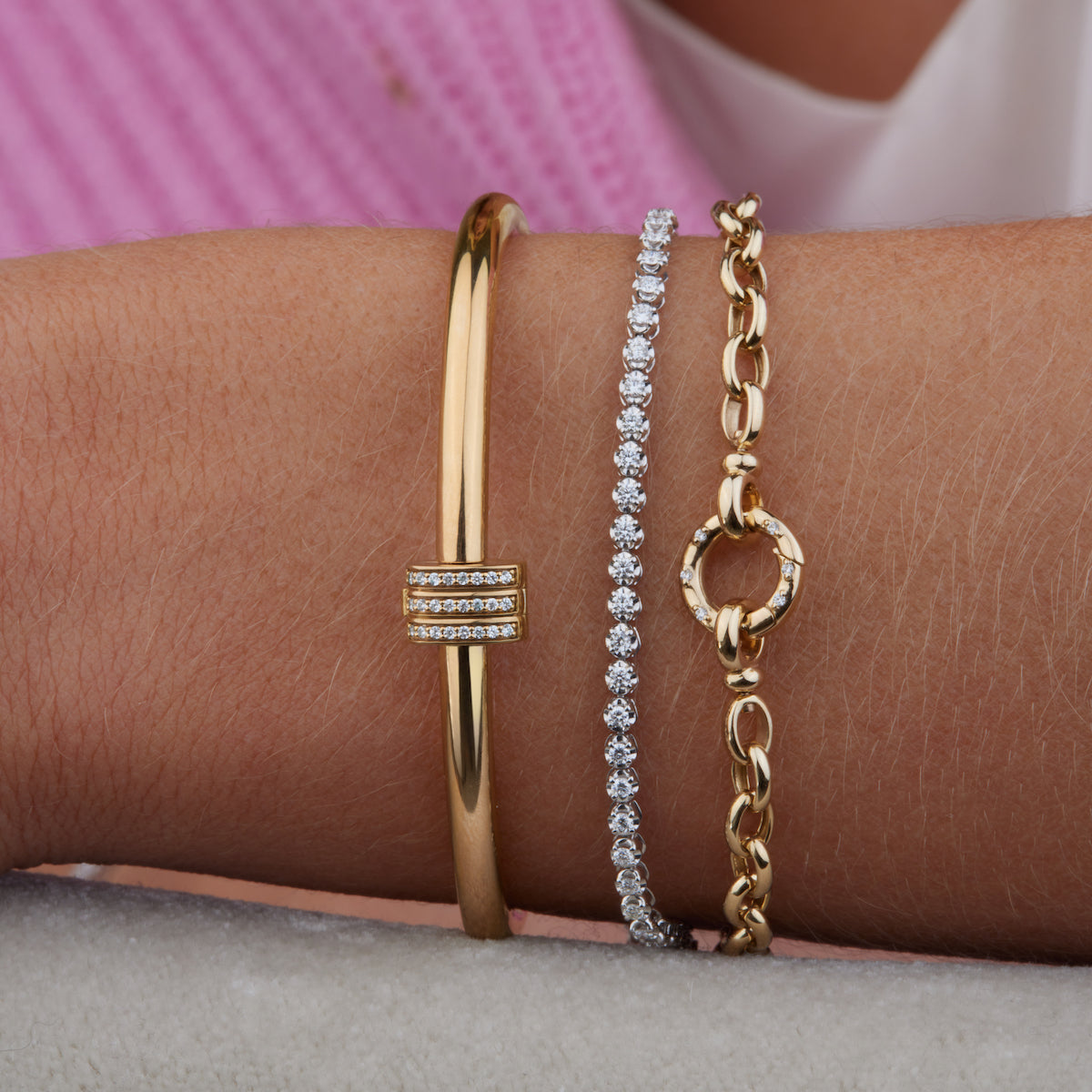 Luxe Latch Bracelet - Elegant Adjustable Gold/Silver Jewelry for Women | Perfect for Parties, Weddings & Everyday Wear