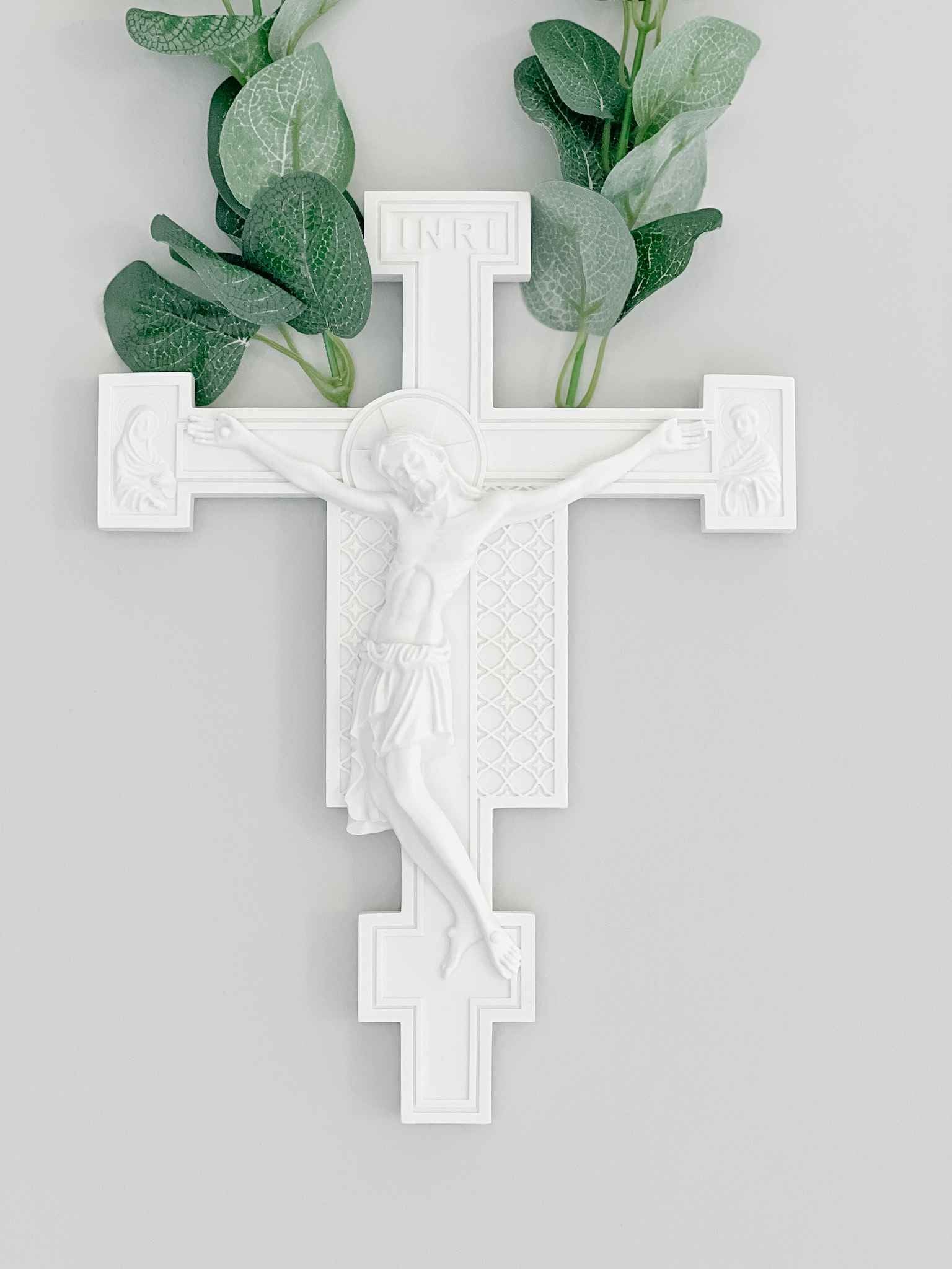 White Florentine Crucifix - Handcrafted Religious Cross Pendant for Necklace - Perfect for Gifts, Baptism, First Communion & Spiritual Jewelry
