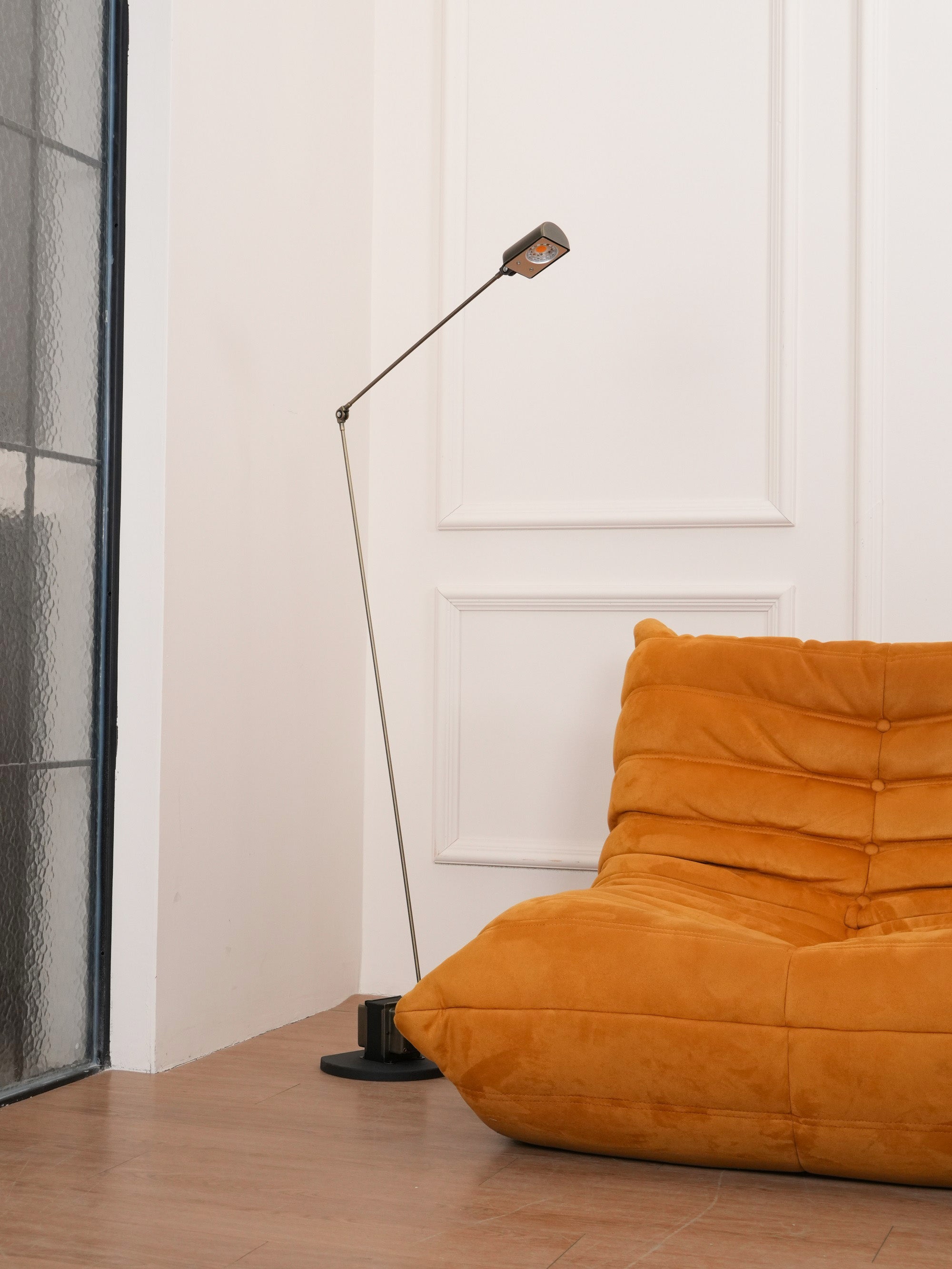 Modern Dynamo LED Floor Lamp - Adjustable Brightness & Color Temperature for Living Room, Bedroom, or Office - Energy Efficient Standing Light with Remote Control